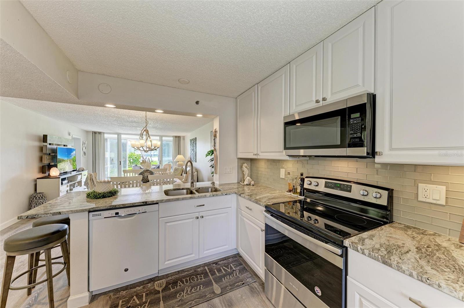 Image 16 of 51 For 4480 Fairways Boulevard 109