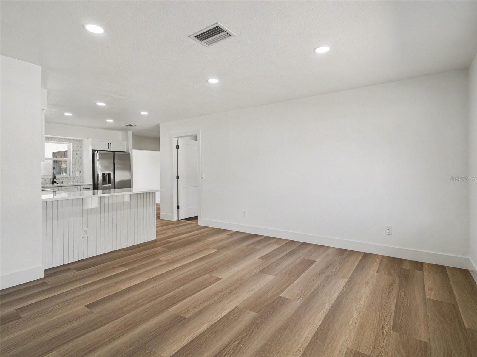 Image 6 of 28 For 6907 11th Avenue Nw