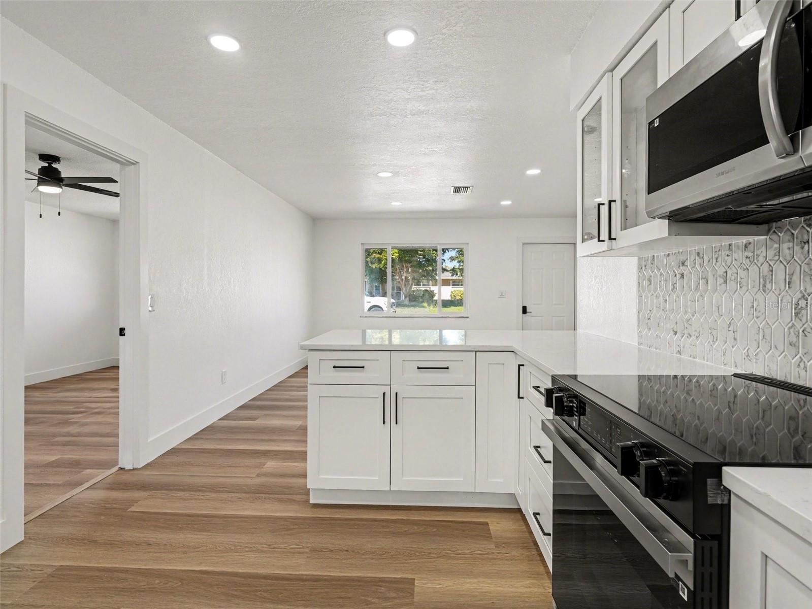 Image 9 of 28 For 6907 11th Avenue Nw