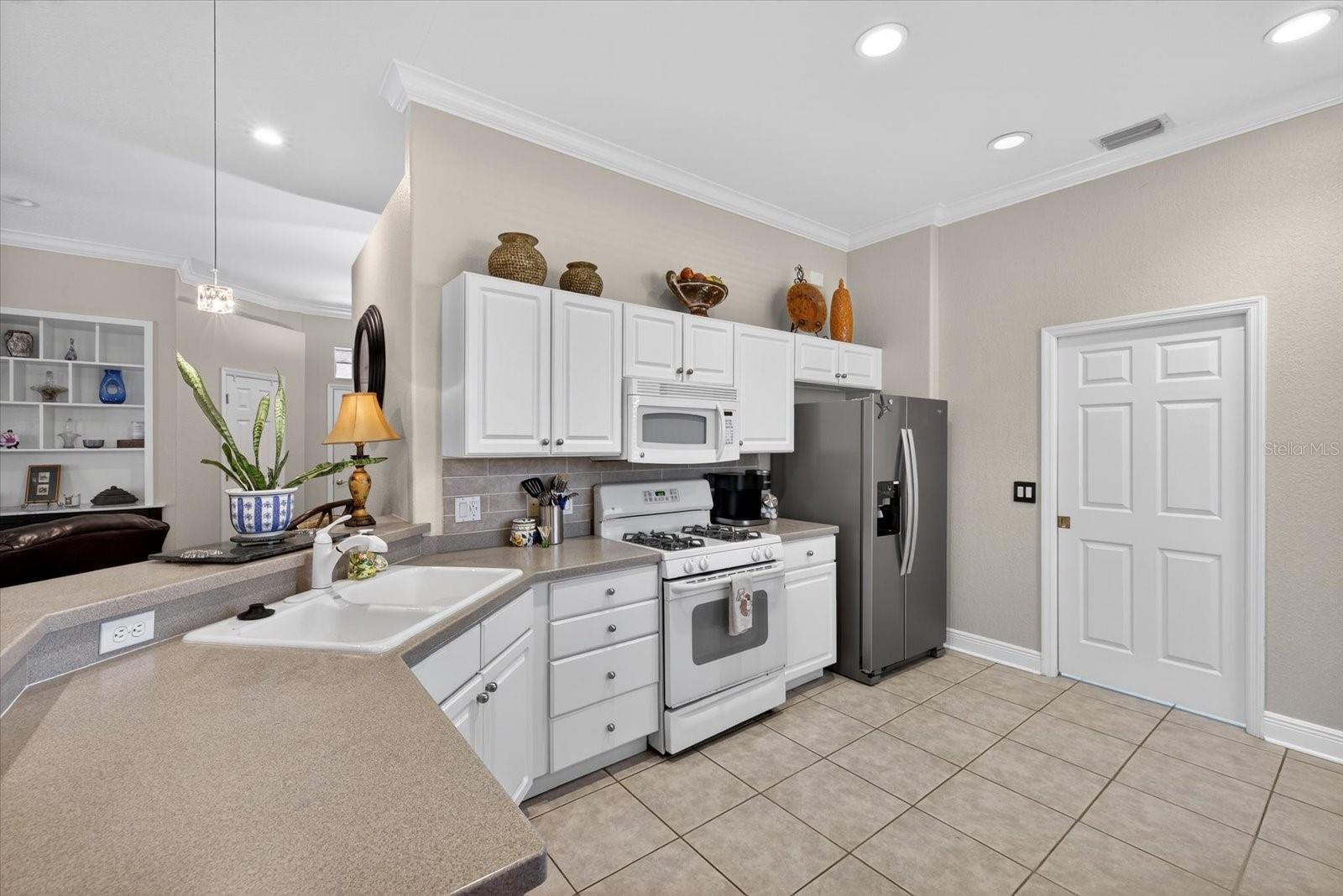 Image 6 of 60 For 719 Misty Pond Court