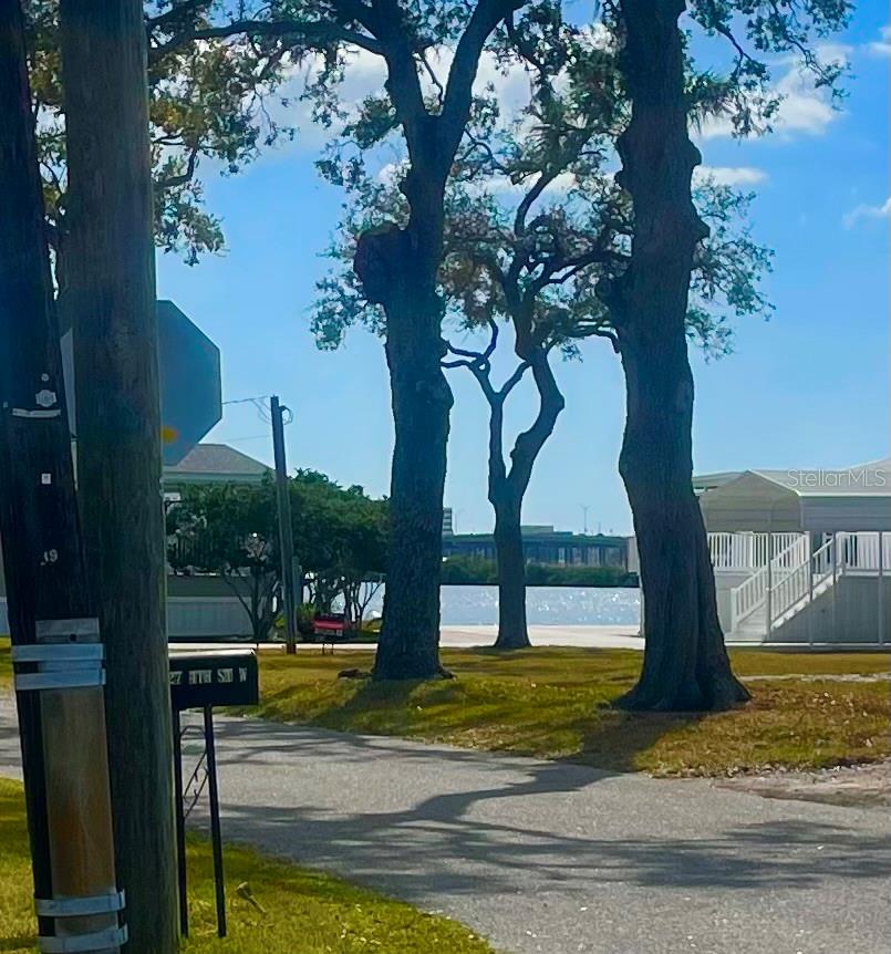 Image 3 of 14 For 167 4th Street W