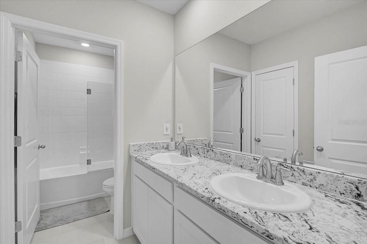 Image 33 of 47 For 5715 Woodland Sage Drive