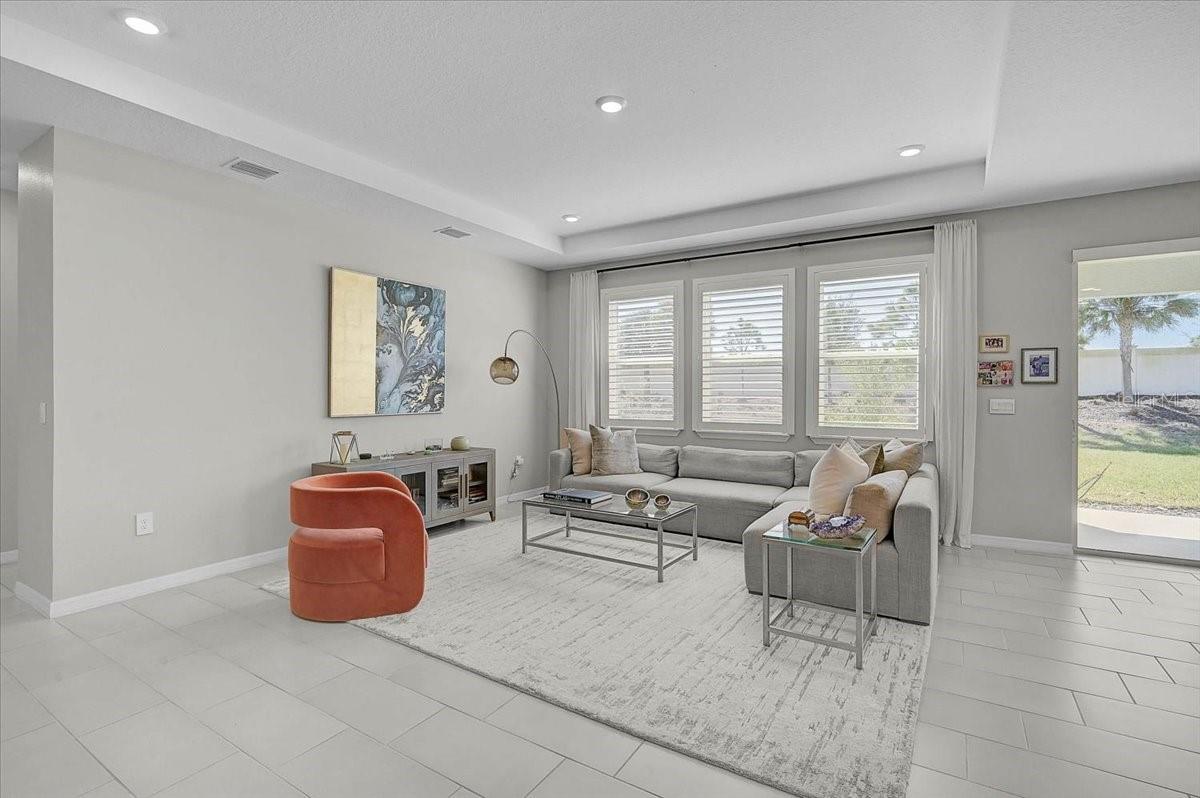 Image 4 of 47 For 5715 Woodland Sage Drive