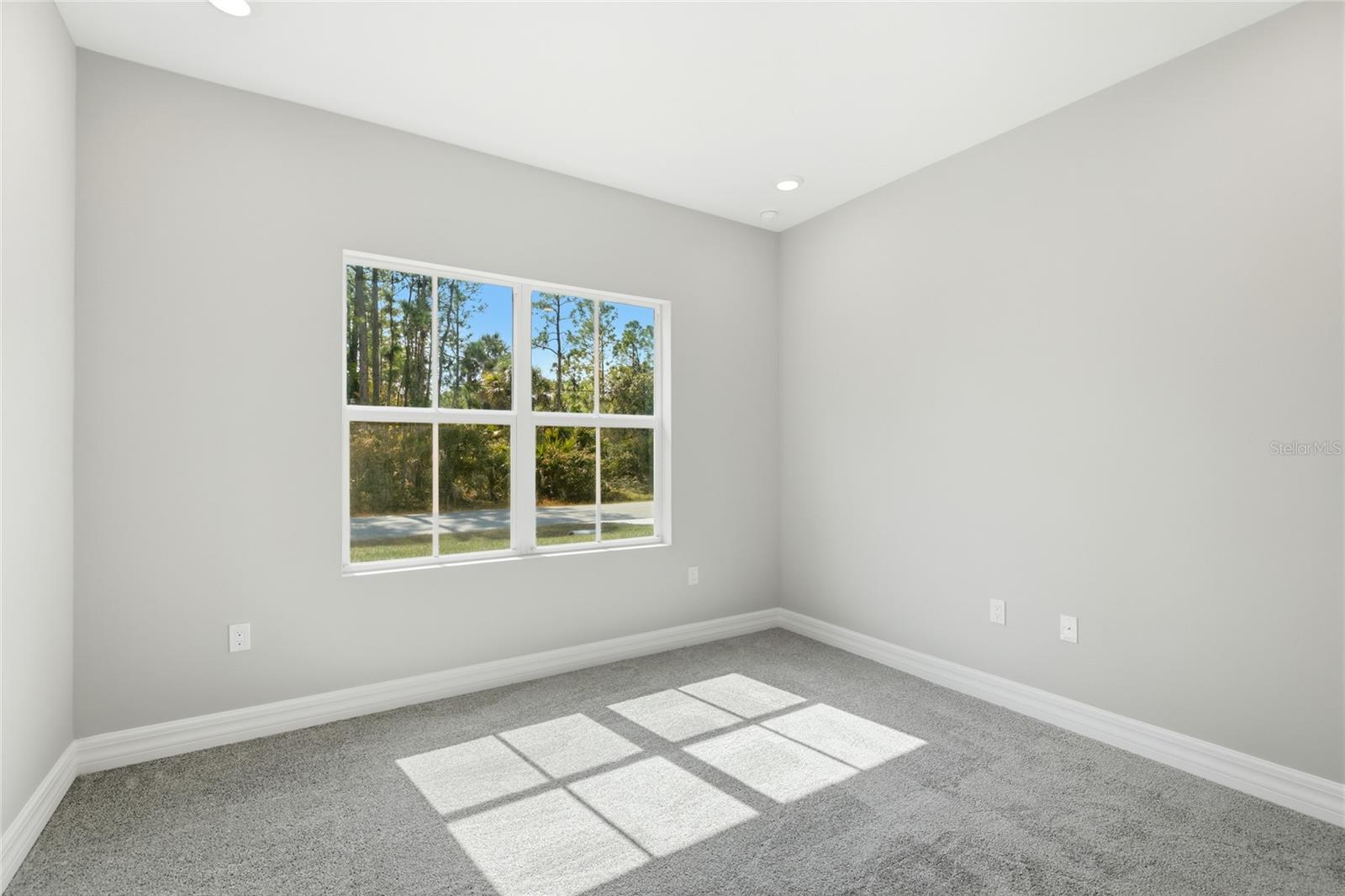 Image 22 of 33 For 5688 Myrt Road