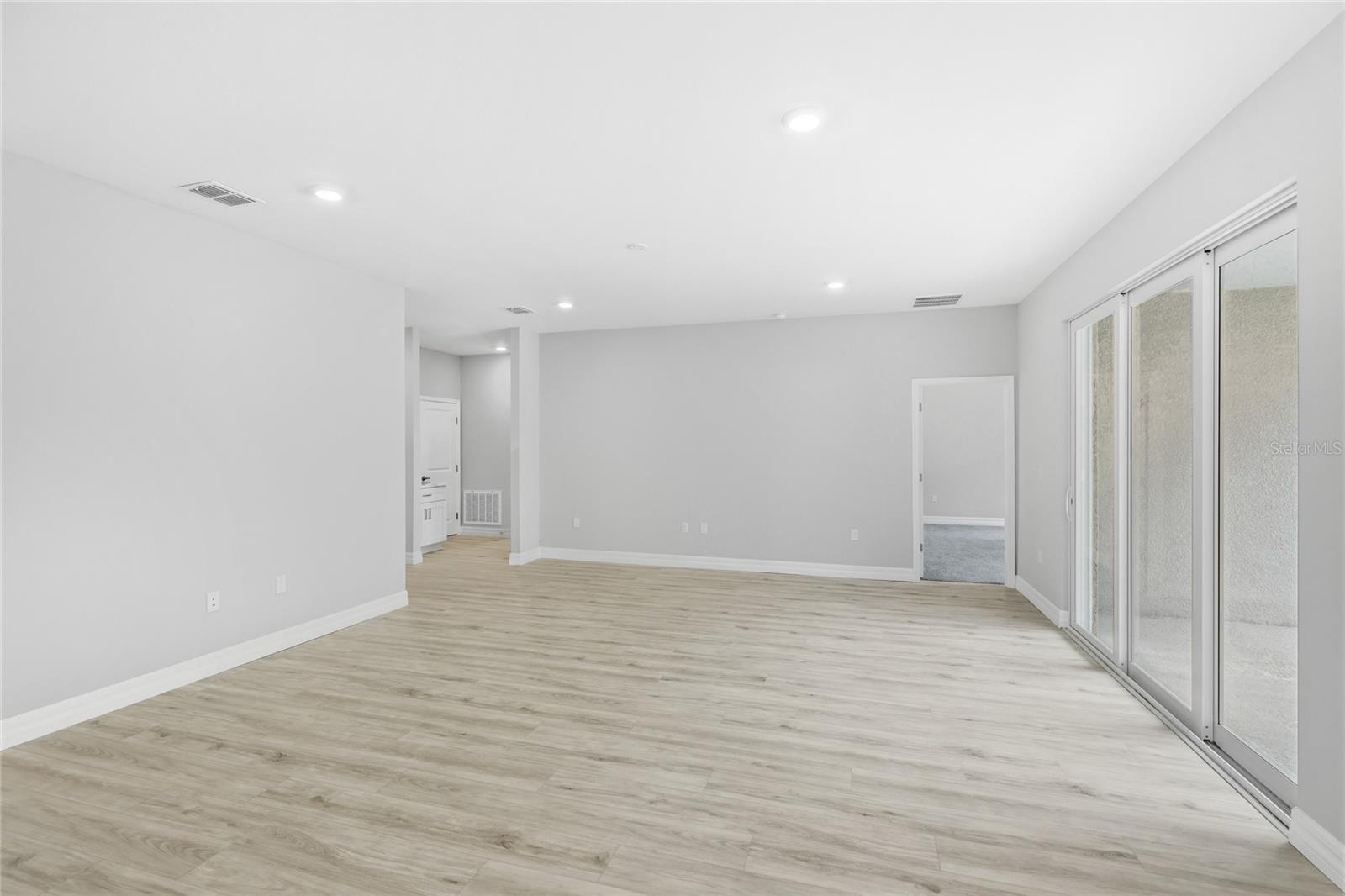 Image 7 of 33 For 5688 Myrt Road