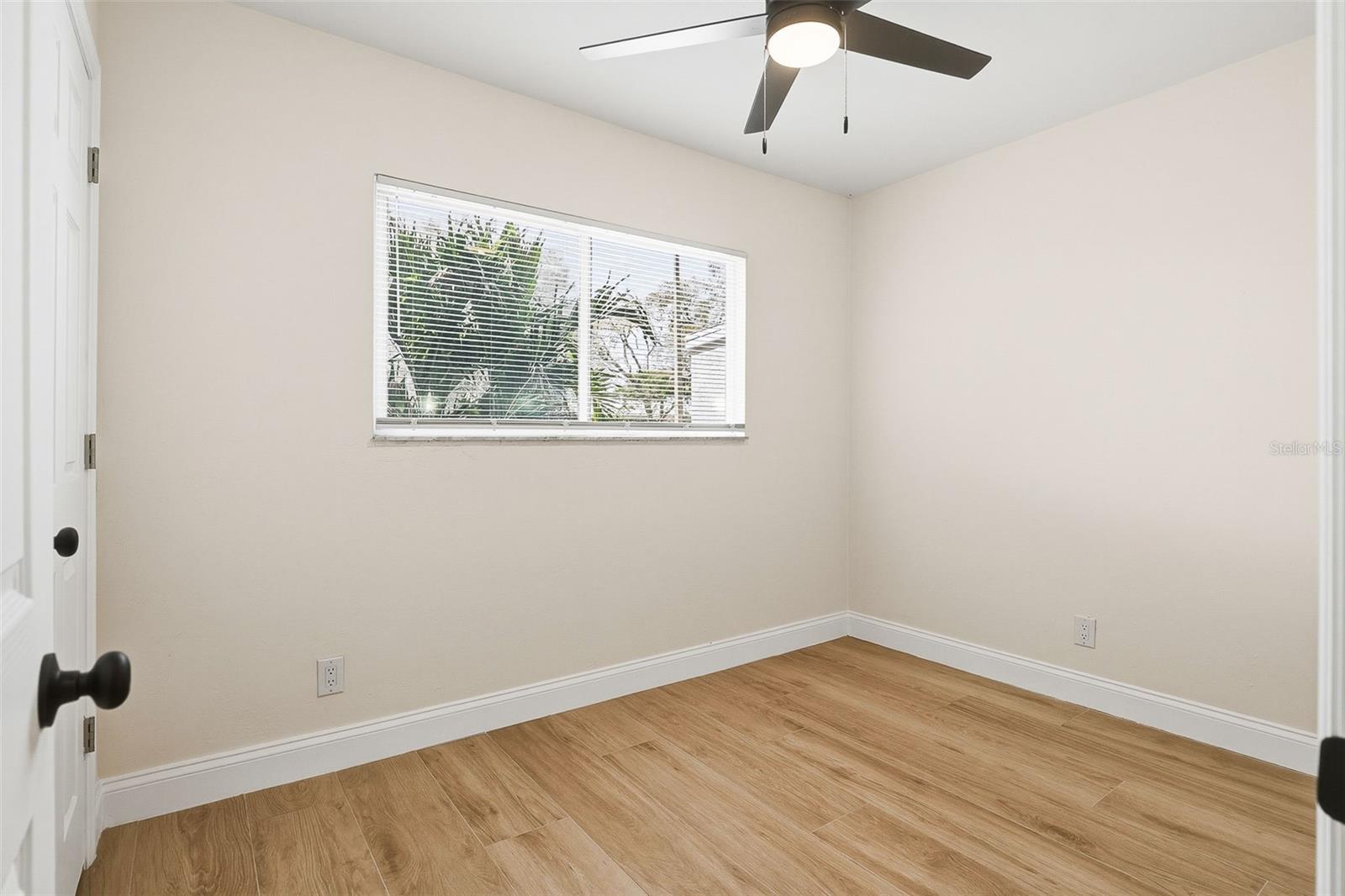 Image 12 of 21 For 3427 Barstow Street