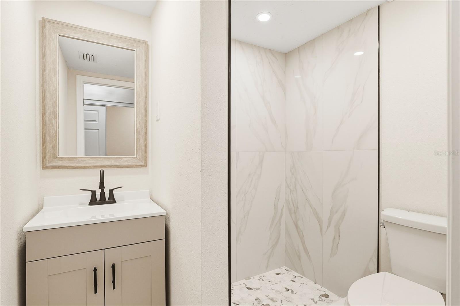 Image 17 of 21 For 3427 Barstow Street