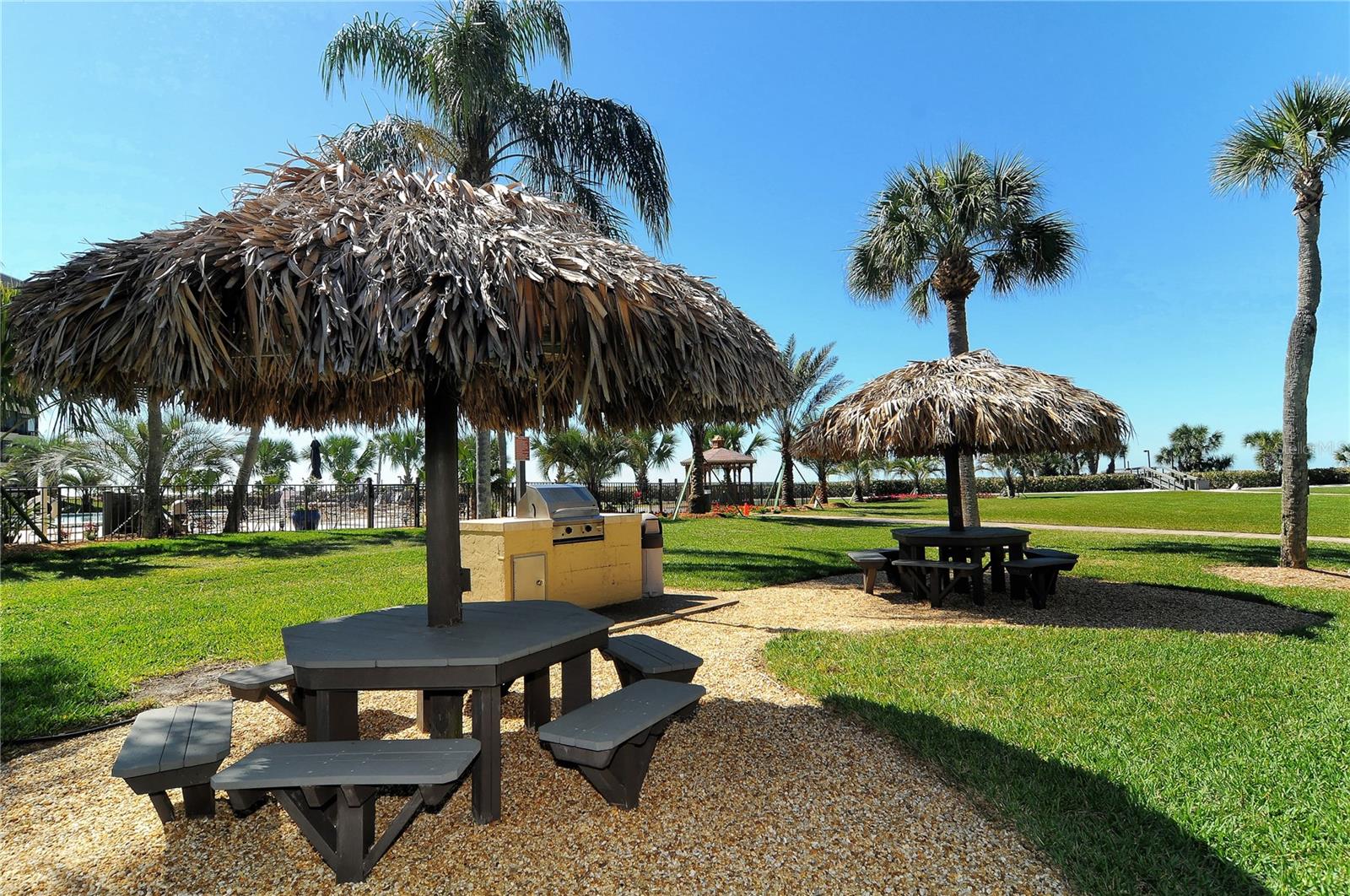 Image 67 of 76 For 5770 Midnight Pass Road 404