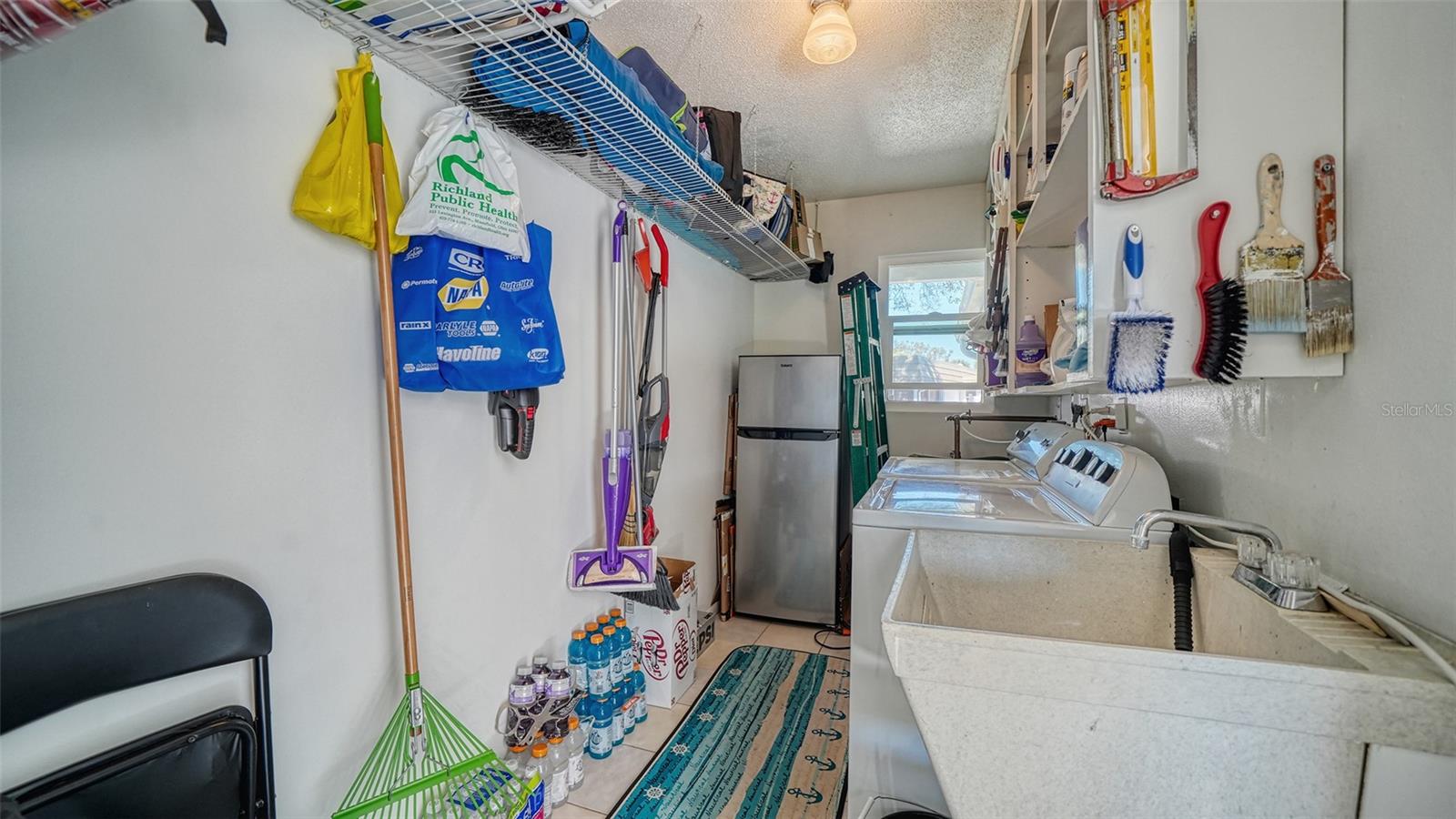 Image 25 of 66 For 2721 Riverbluff Place V-50