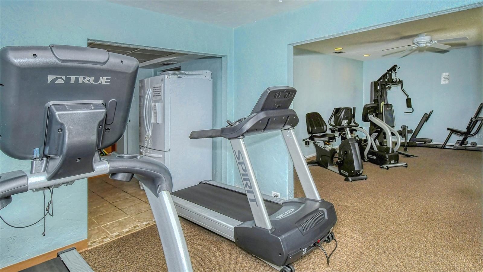 Image 40 of 66 For 2721 Riverbluff Place V-50