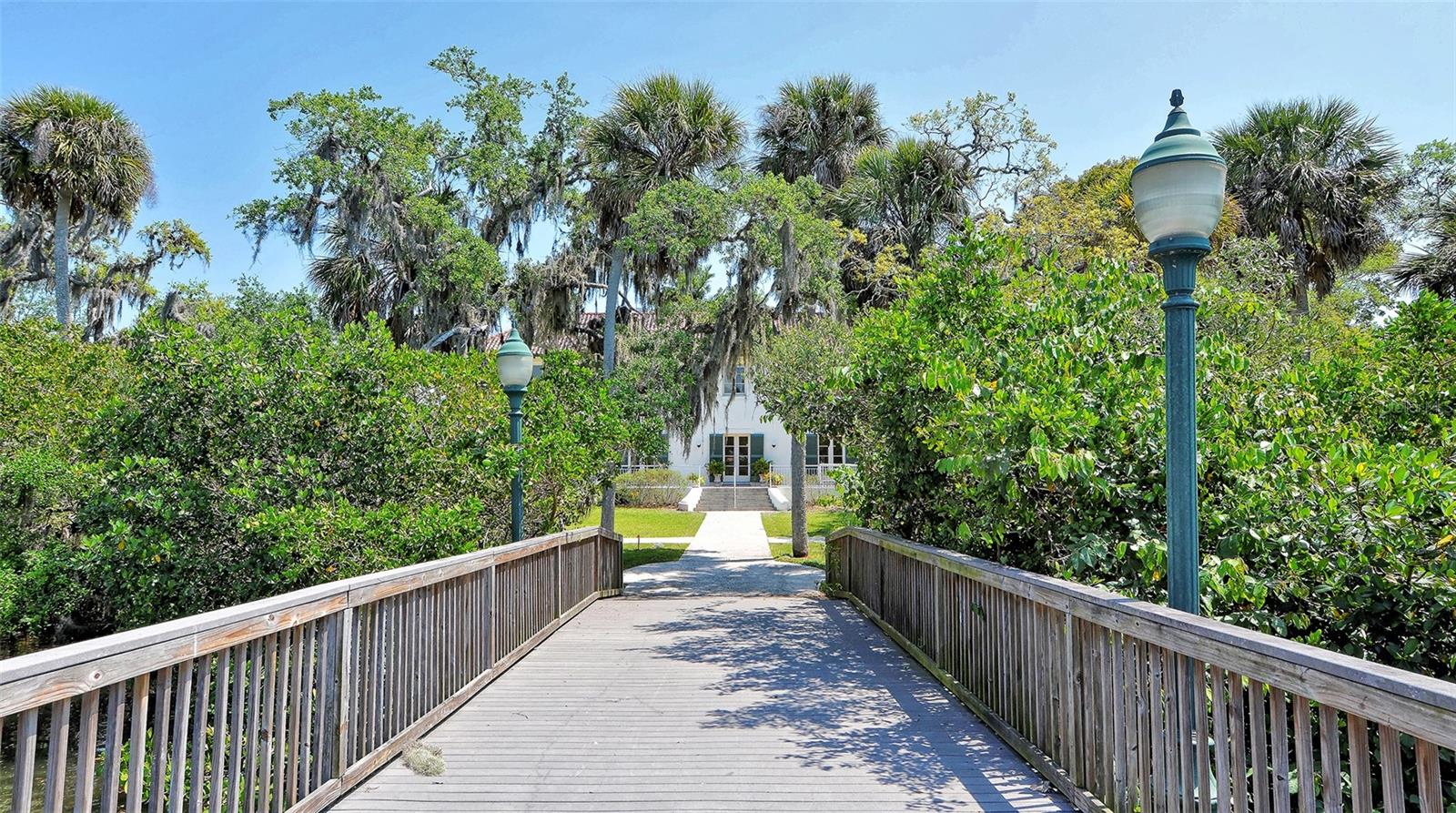 Image 60 of 66 For 2721 Riverbluff Place V-50