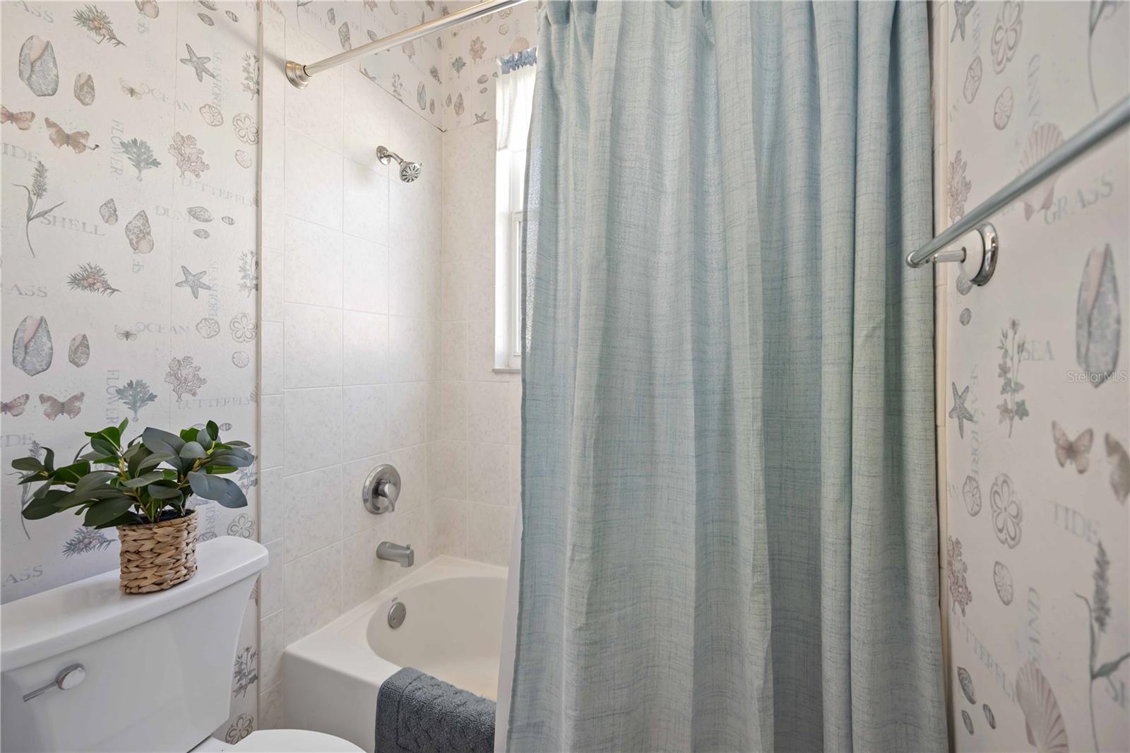 Image 23 of 39 For 9605 Bladesmith Lane