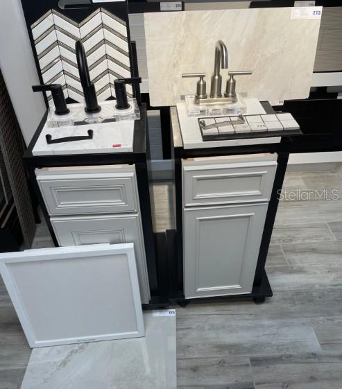 Image 4 of 62 For 10280 Silent Night Lane