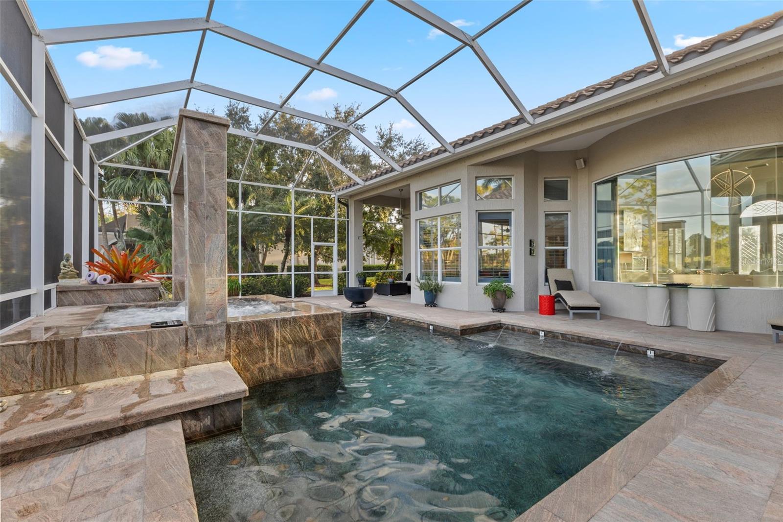 Listing photo id 44 for 530 Mac Ewen Drive