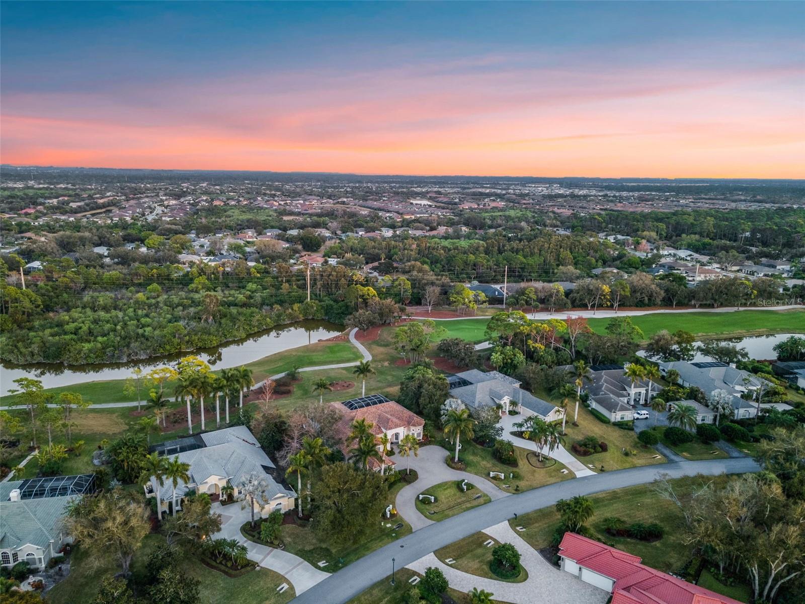 Listing photo id 58 for 530 Mac Ewen Drive