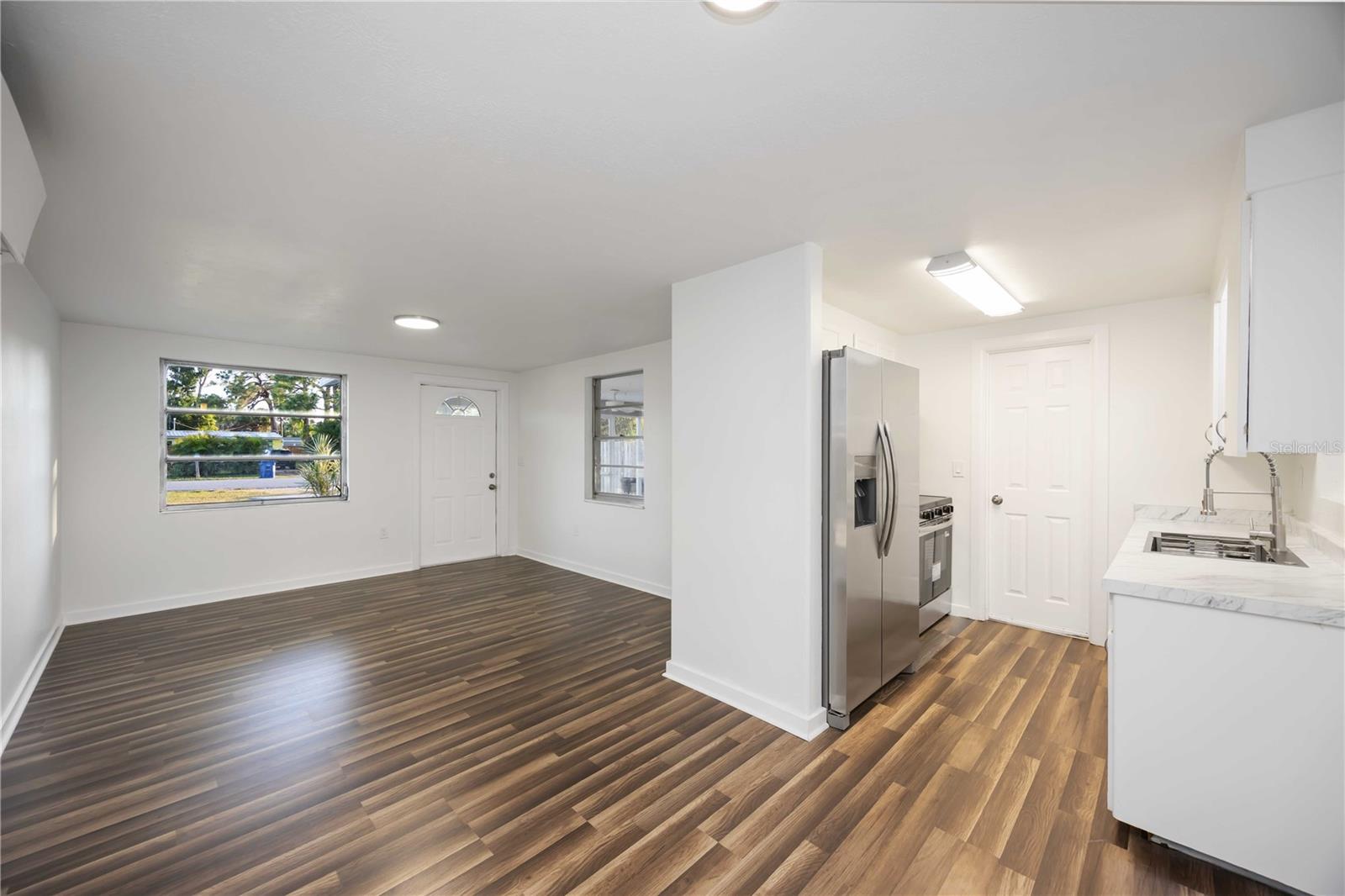 Image 11 of 47 For 306 Langsner Street