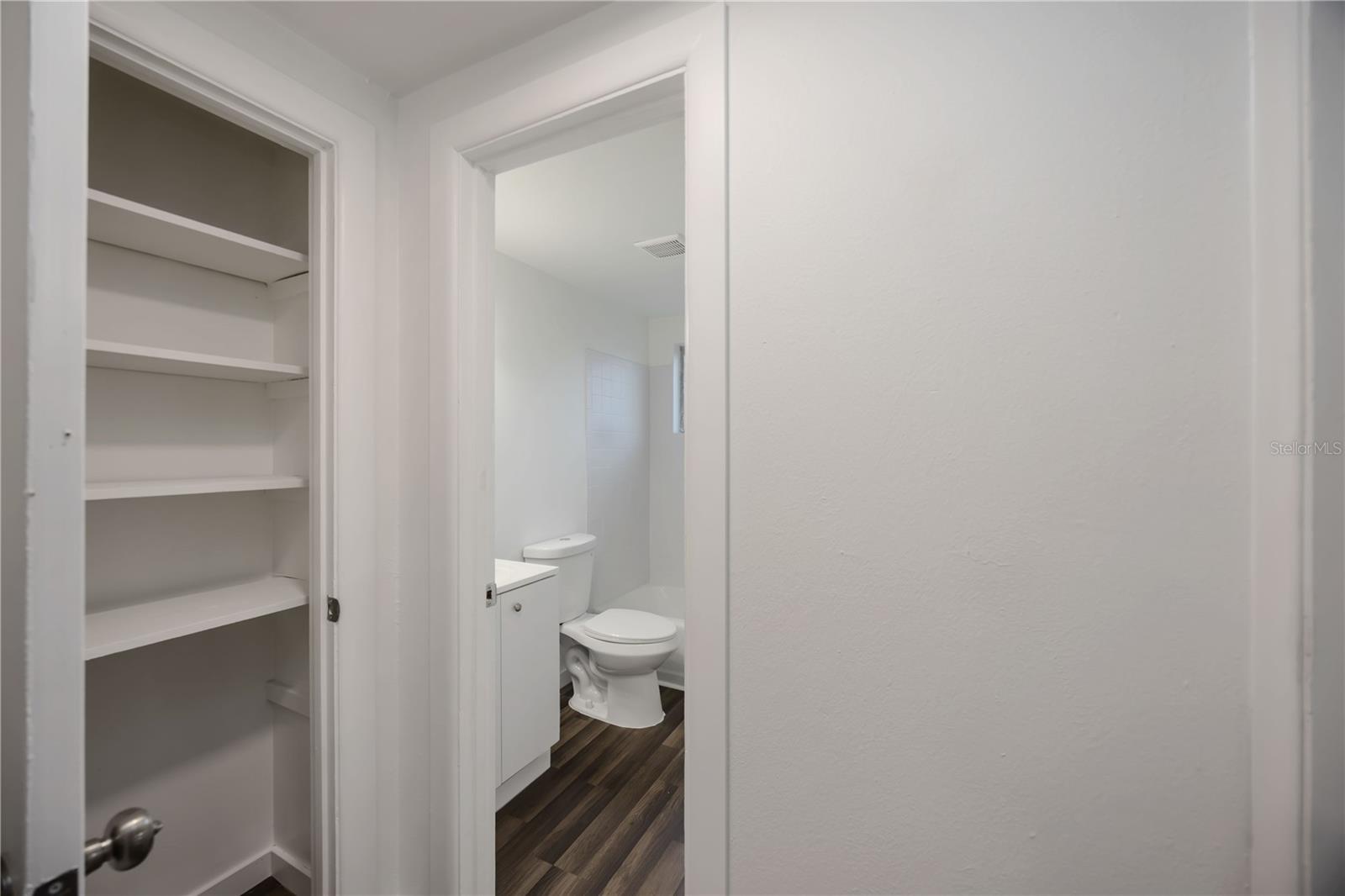 Image 20 of 47 For 306 Langsner Street