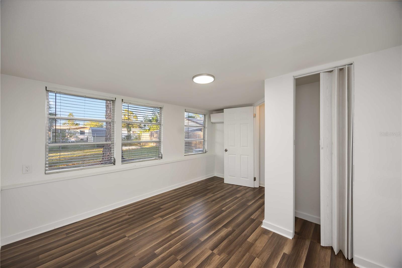 Image 25 of 47 For 306 Langsner Street