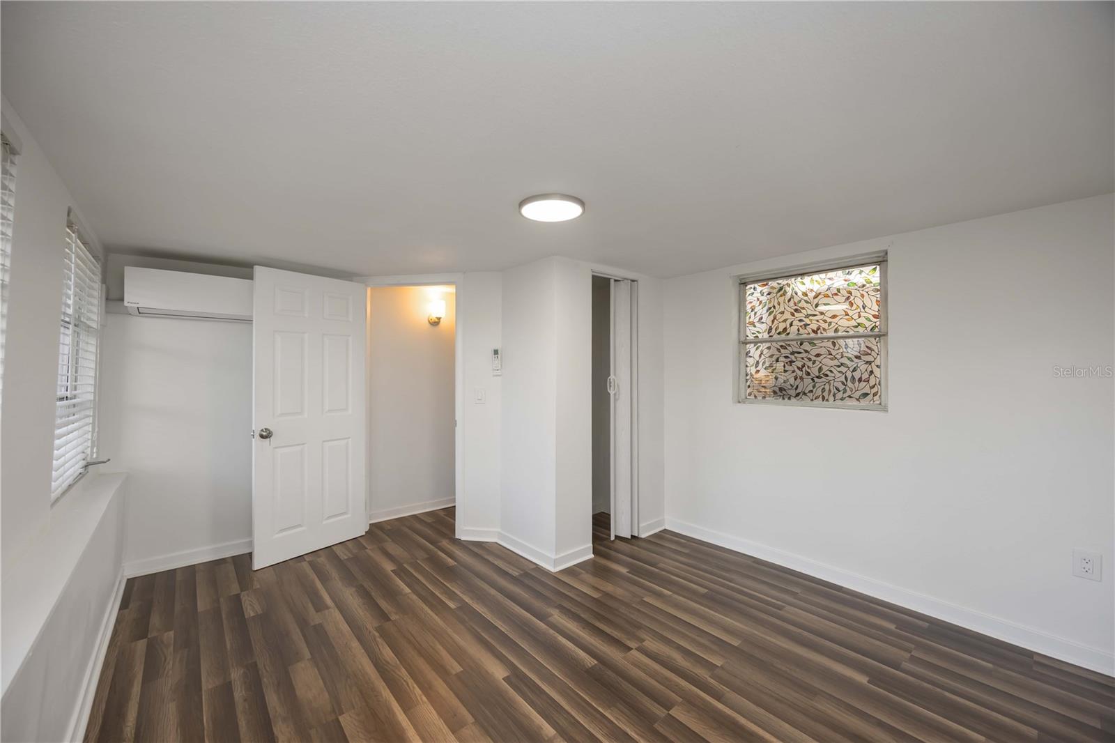 Image 26 of 47 For 306 Langsner Street