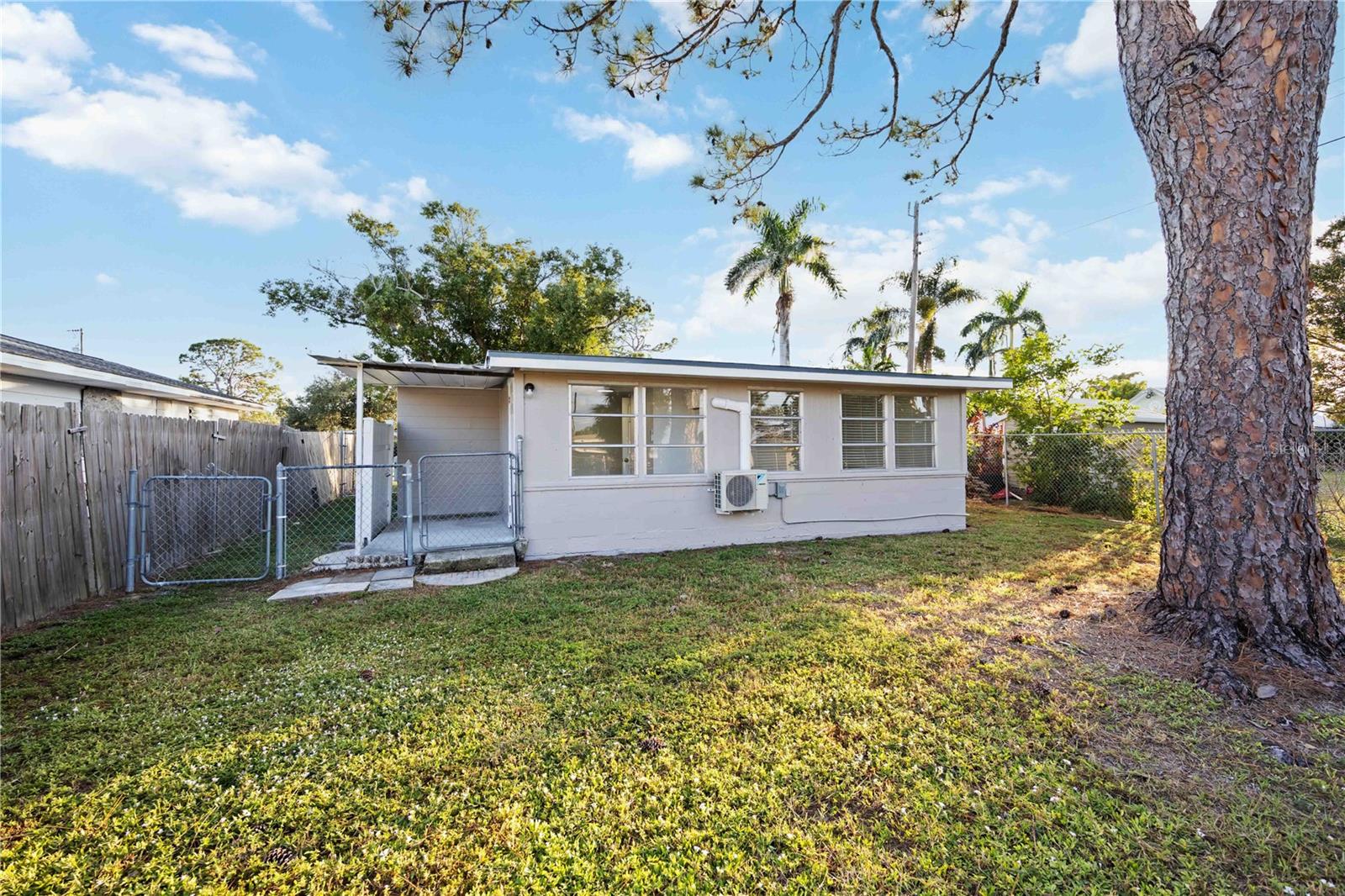 Image 30 of 47 For 306 Langsner Street