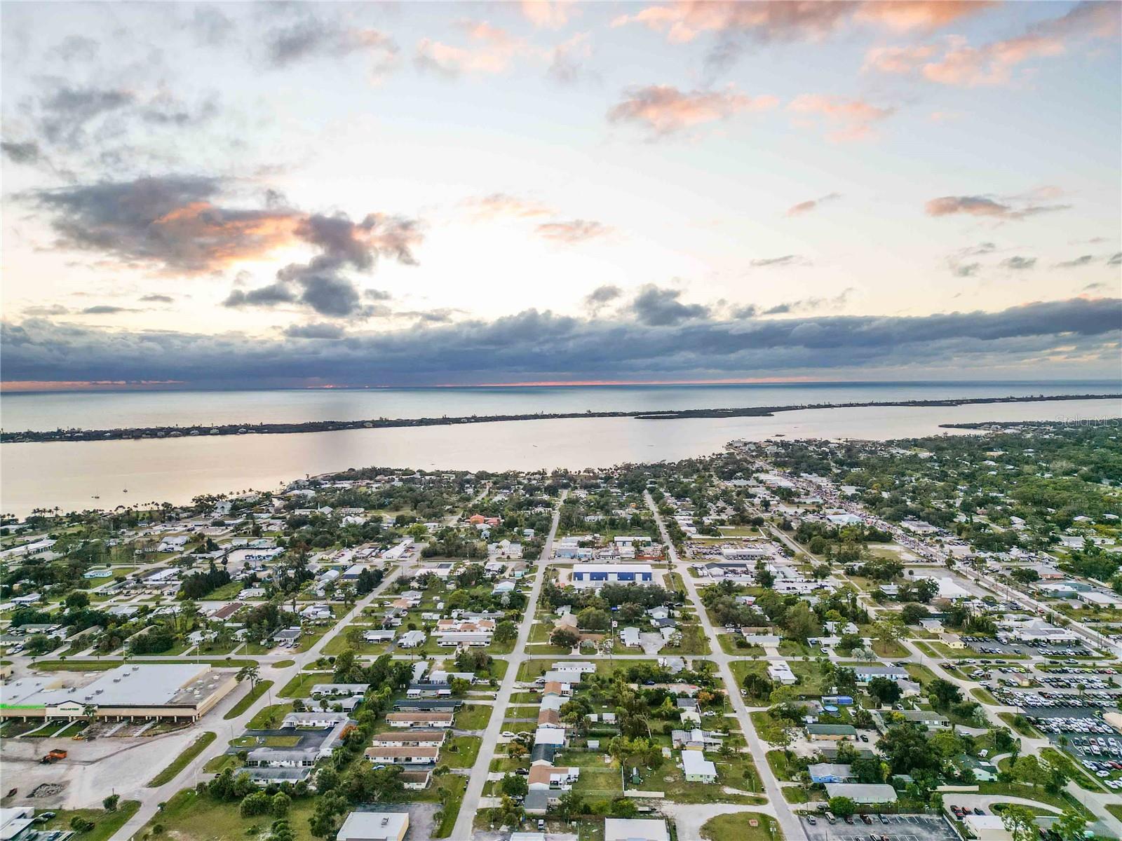 Image 45 of 47 For 306 Langsner Street