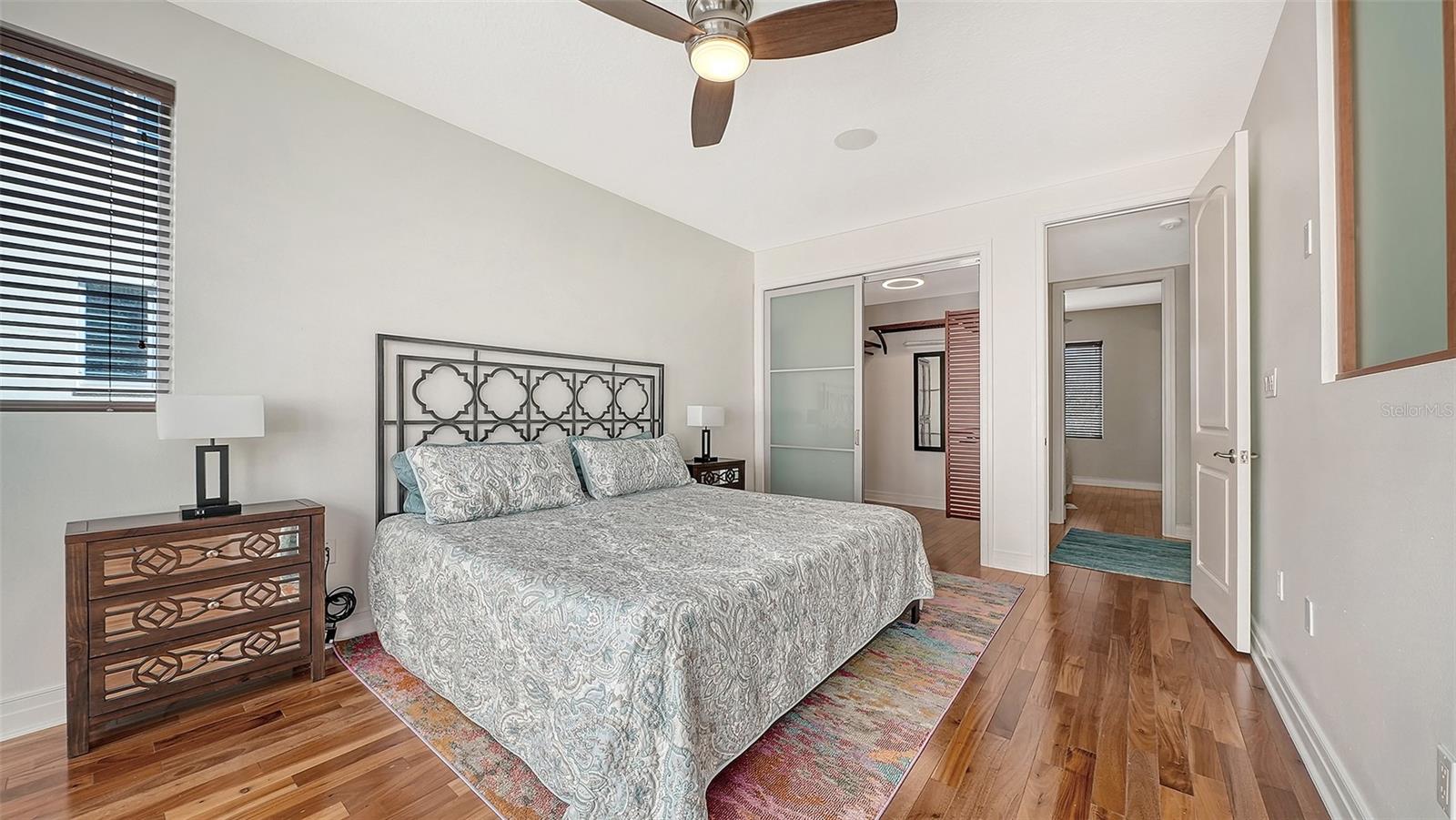 Image 20 of 48 For 235 Cocoanut Avenue 113c