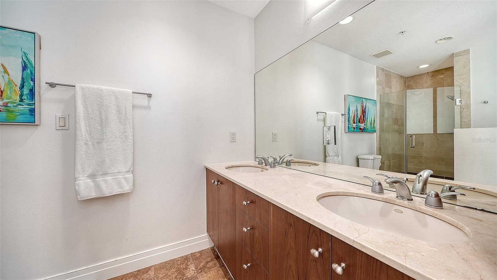 Image 23 of 48 For 235 Cocoanut Avenue 113c