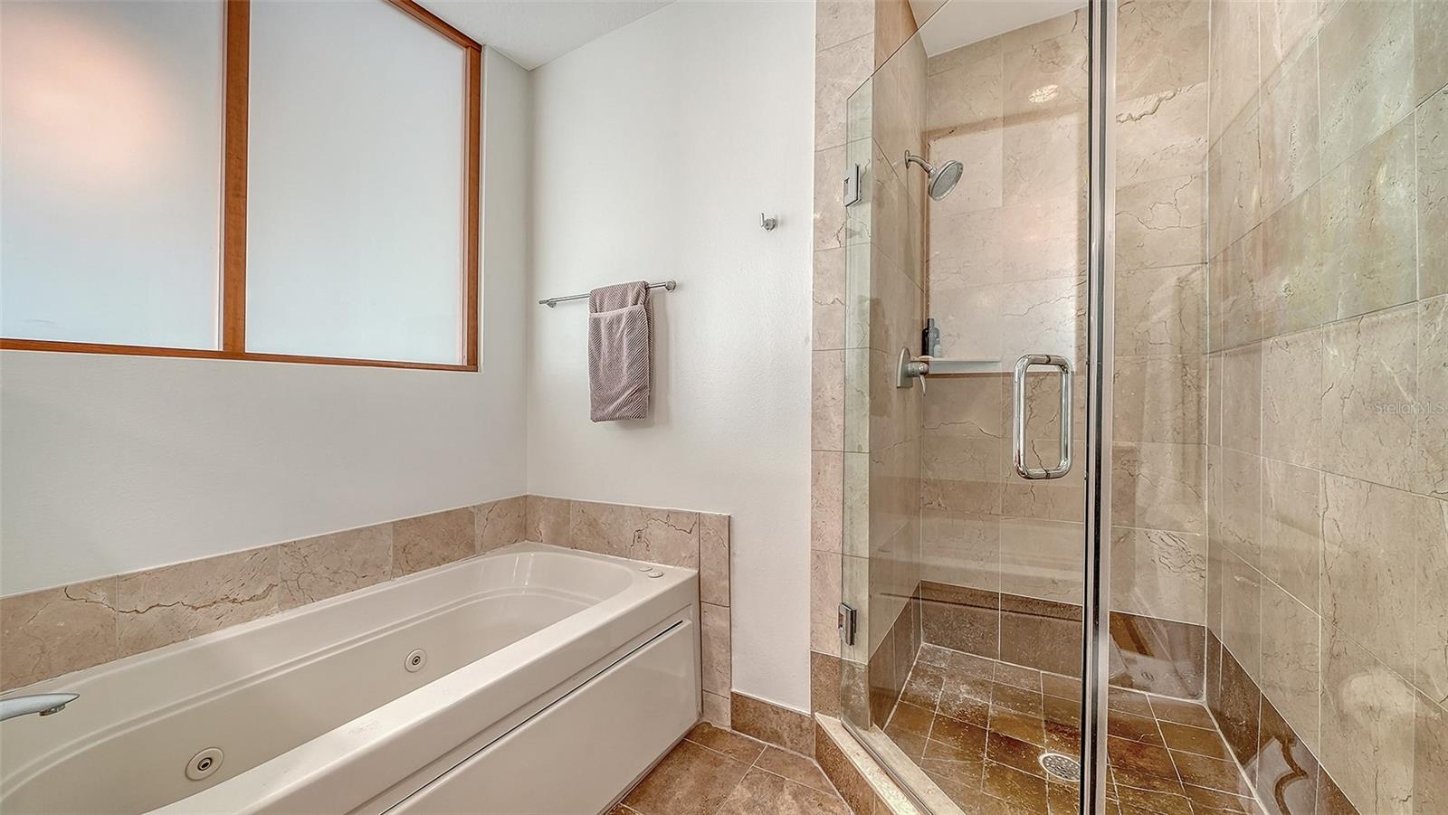 Image 24 of 48 For 235 Cocoanut Avenue 113c