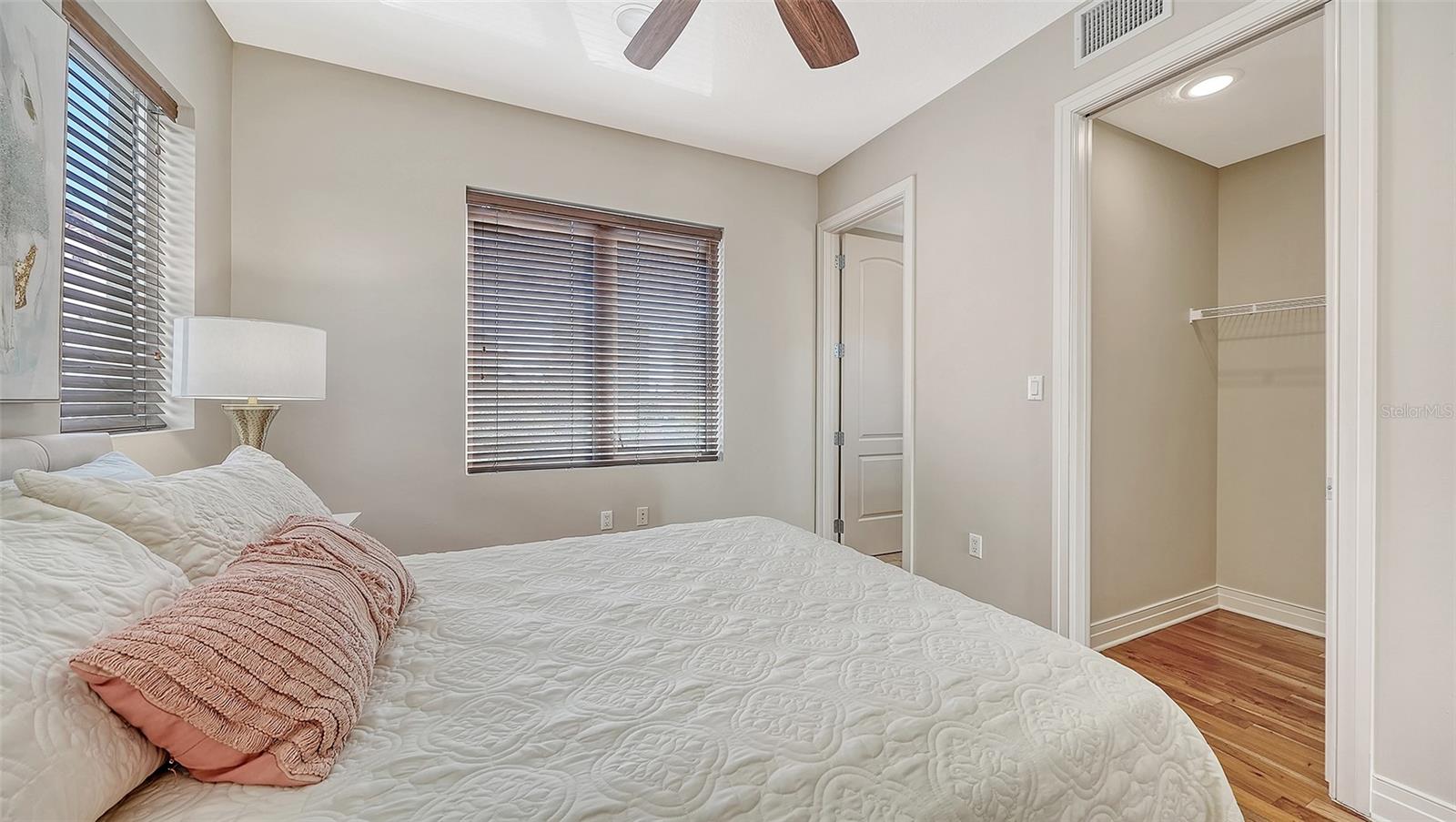 Image 26 of 48 For 235 Cocoanut Avenue 113c