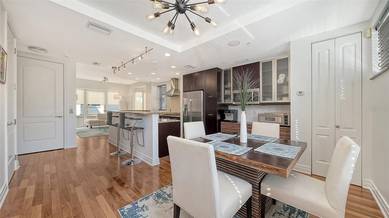 Image 9 of 48 For 235 Cocoanut Avenue 113c