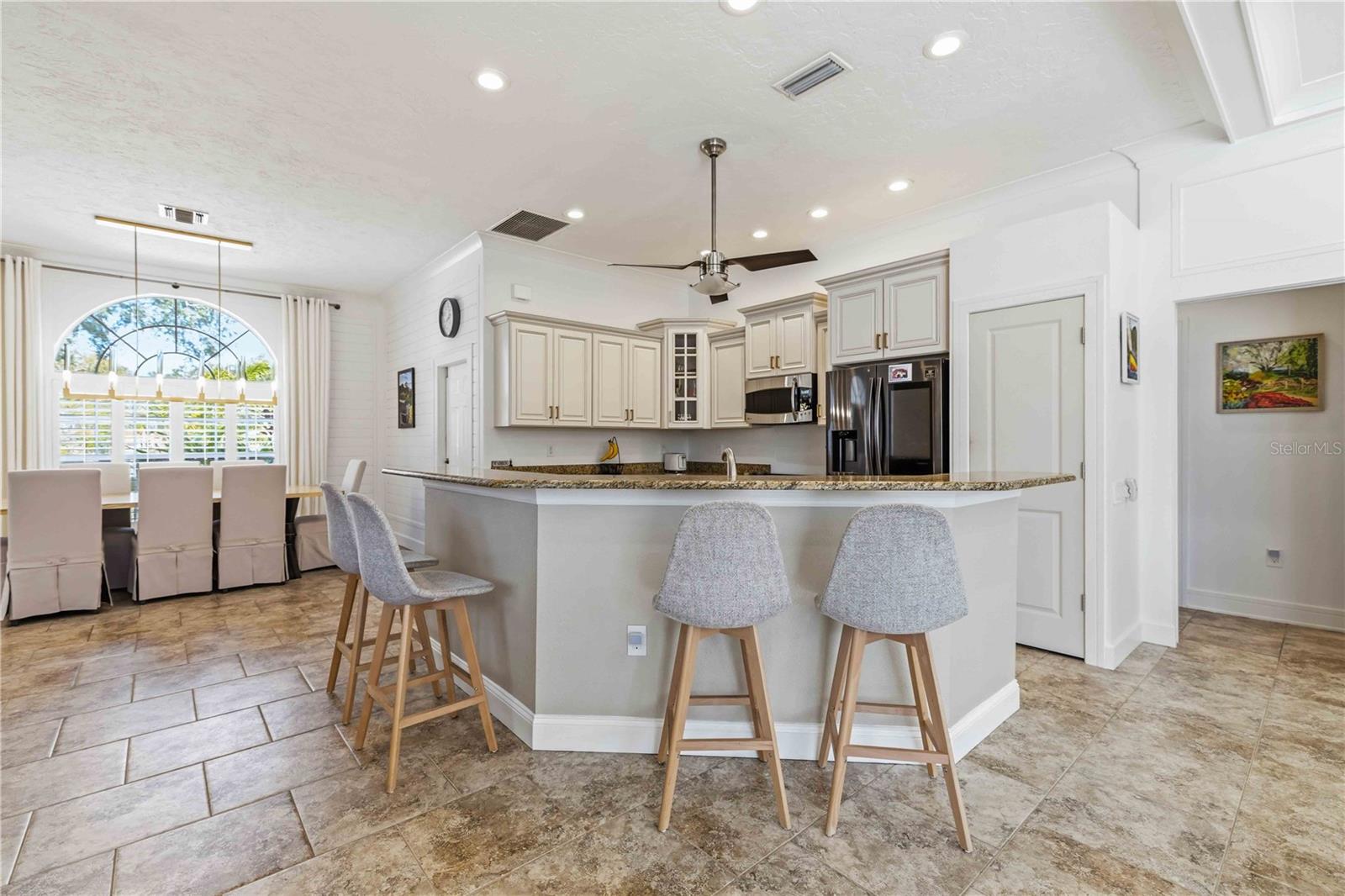 Image 17 of 58 For 4822 Hamlets Grove Drive