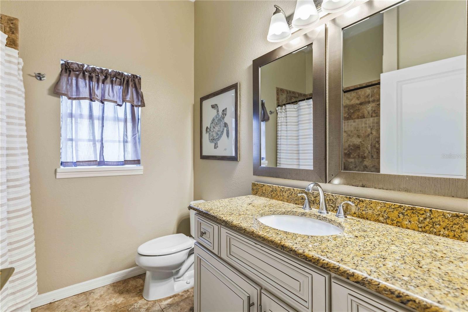 Image 25 of 58 For 4822 Hamlets Grove Drive