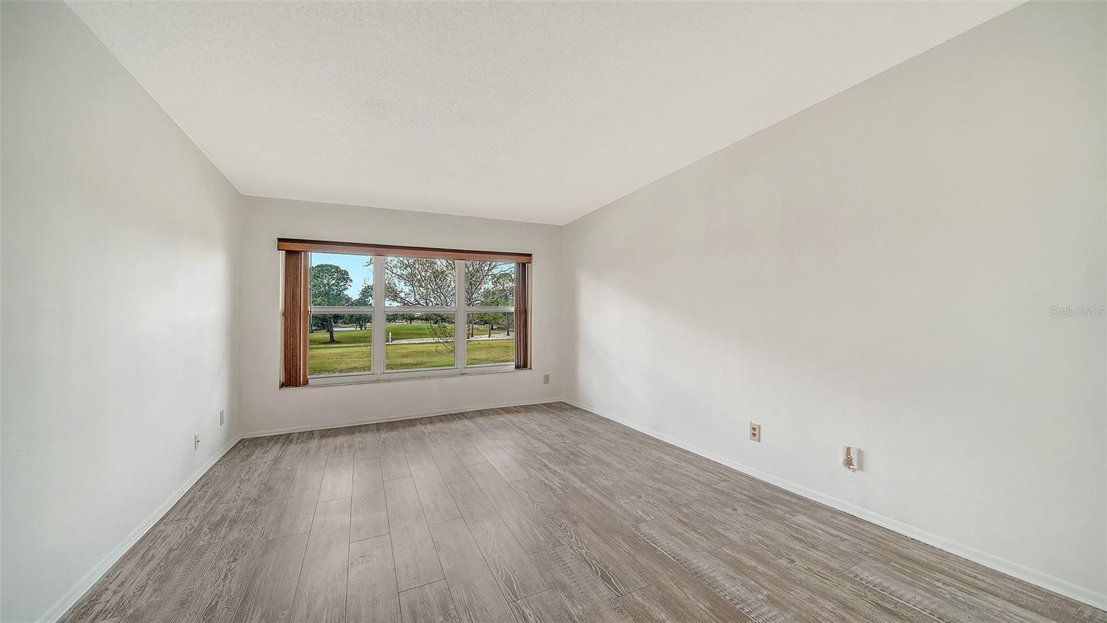 Image 20 of 79 For 7880 Palm Aire Lane 203