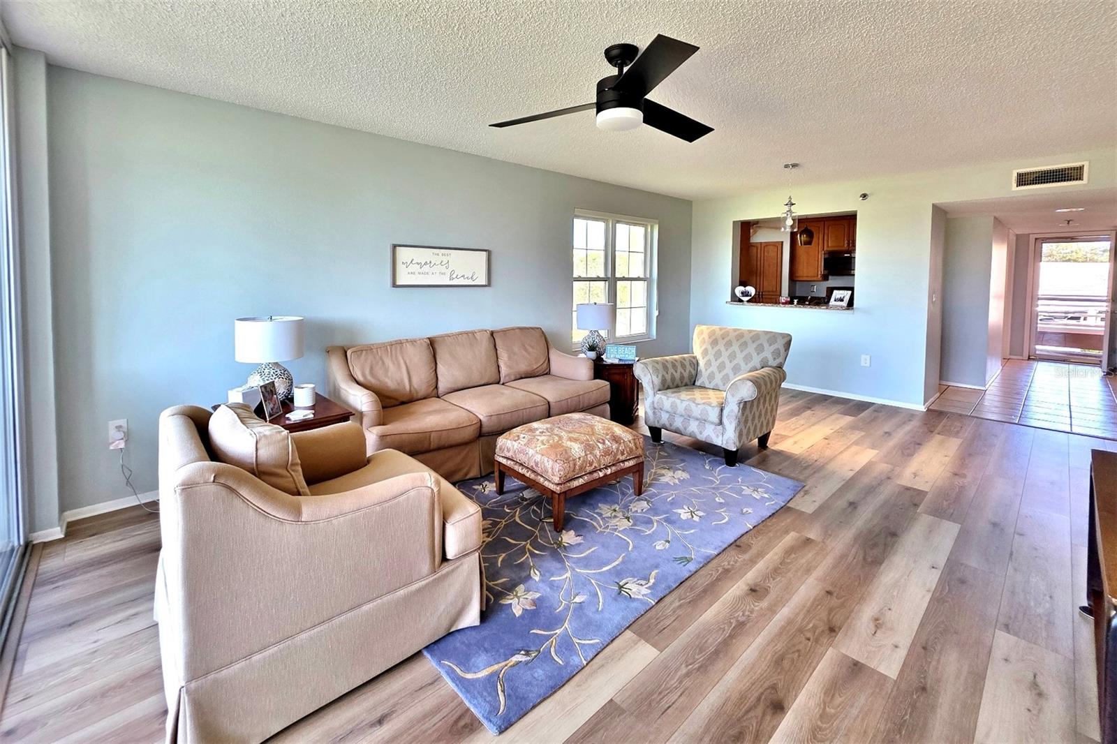 Image 23 of 76 For 4570 Pinebrook Circle 208