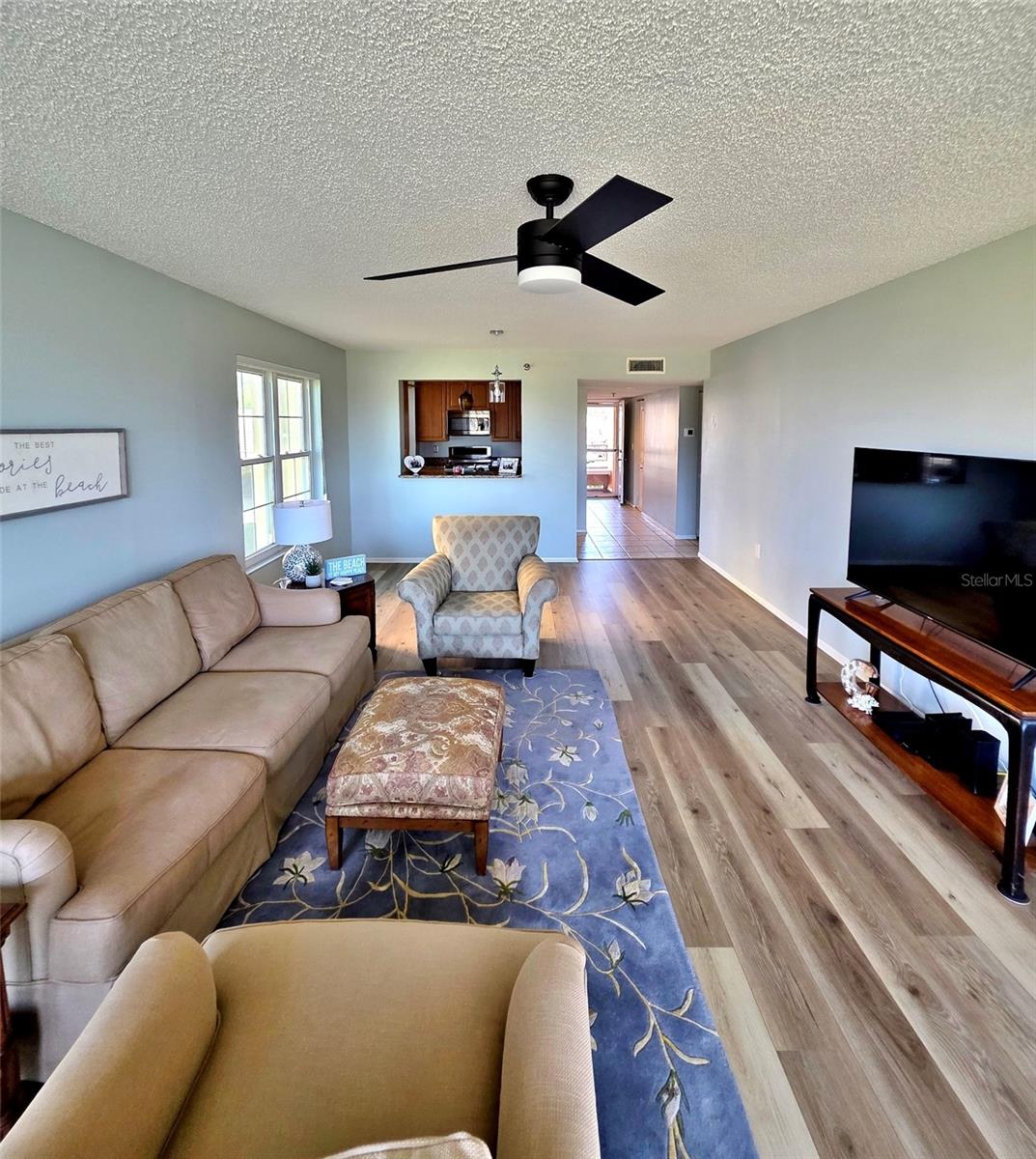 Image 25 of 76 For 4570 Pinebrook Circle 208