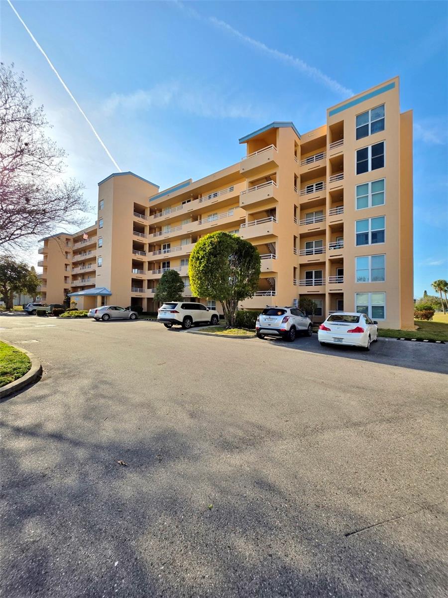 Image 3 of 76 For 4570 Pinebrook Circle 208