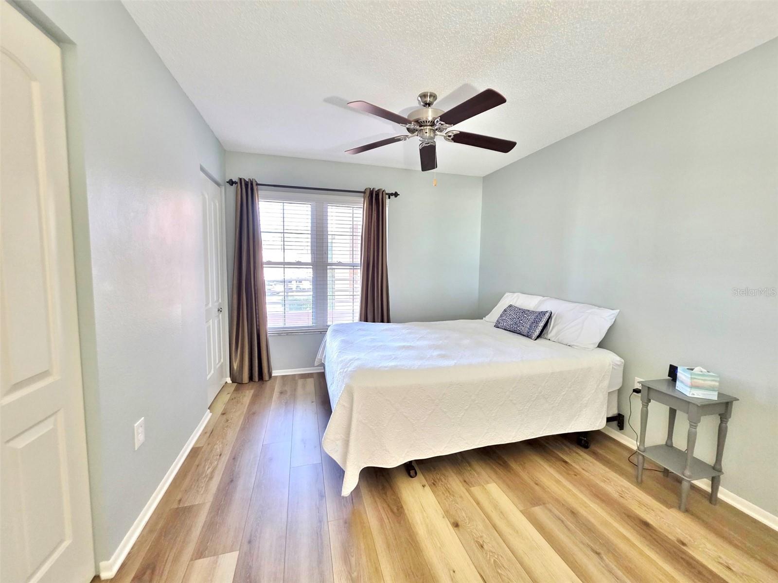 Image 40 of 76 For 4570 Pinebrook Circle 208