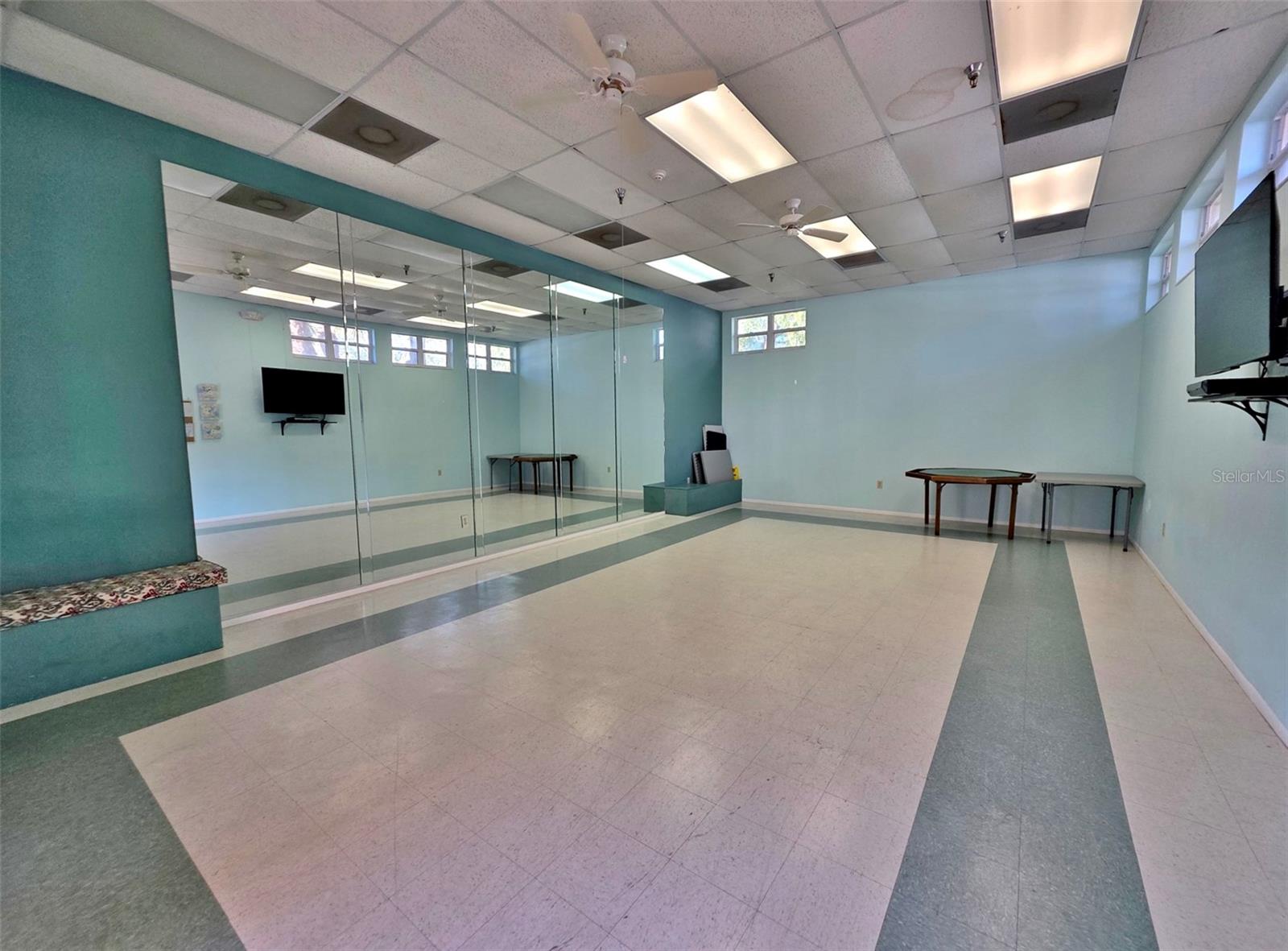 Image 63 of 76 For 4570 Pinebrook Circle 208