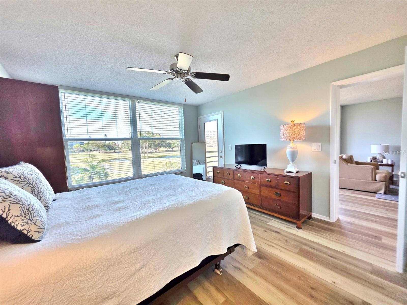 Image 7 of 76 For 4570 Pinebrook Circle 208