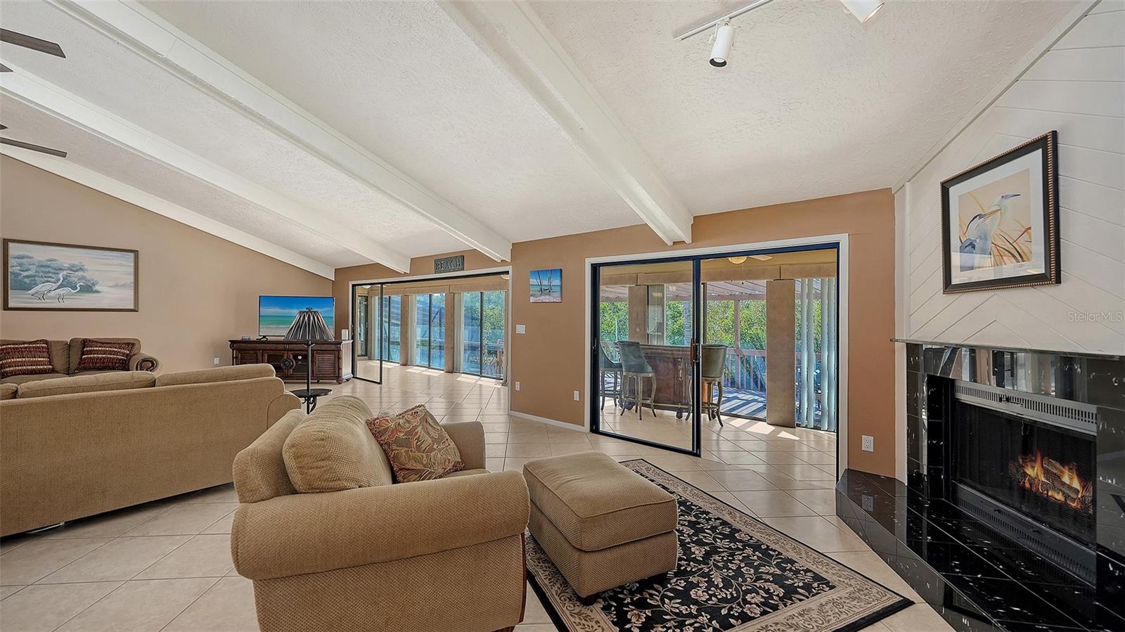 Image 17 of 43 For 3131 Bayou Sound