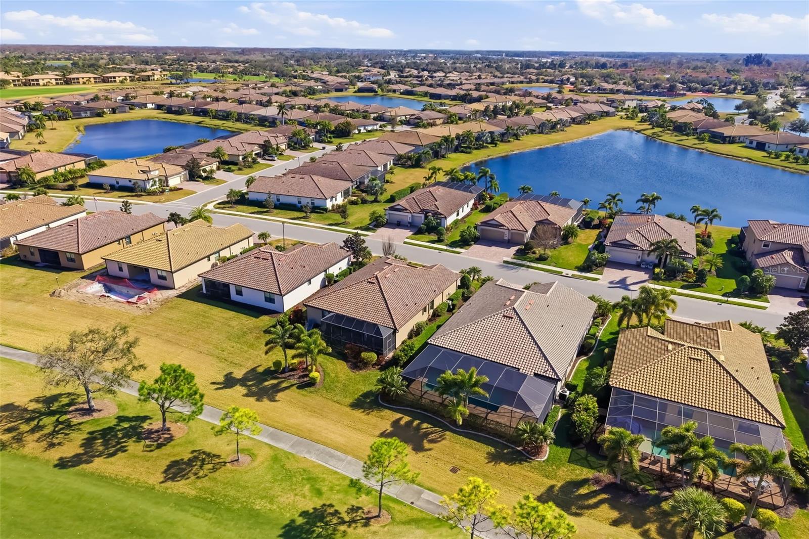 Image 14 of 80 For 6462 Willowshire Way