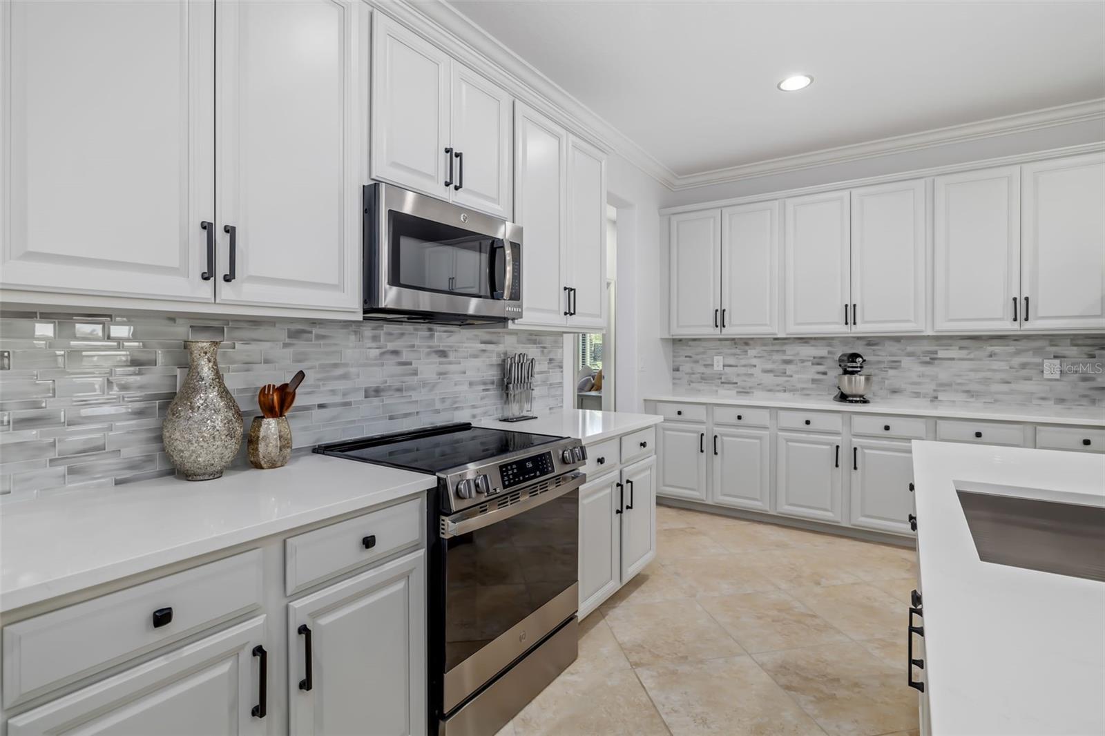 Image 24 of 80 For 6462 Willowshire Way