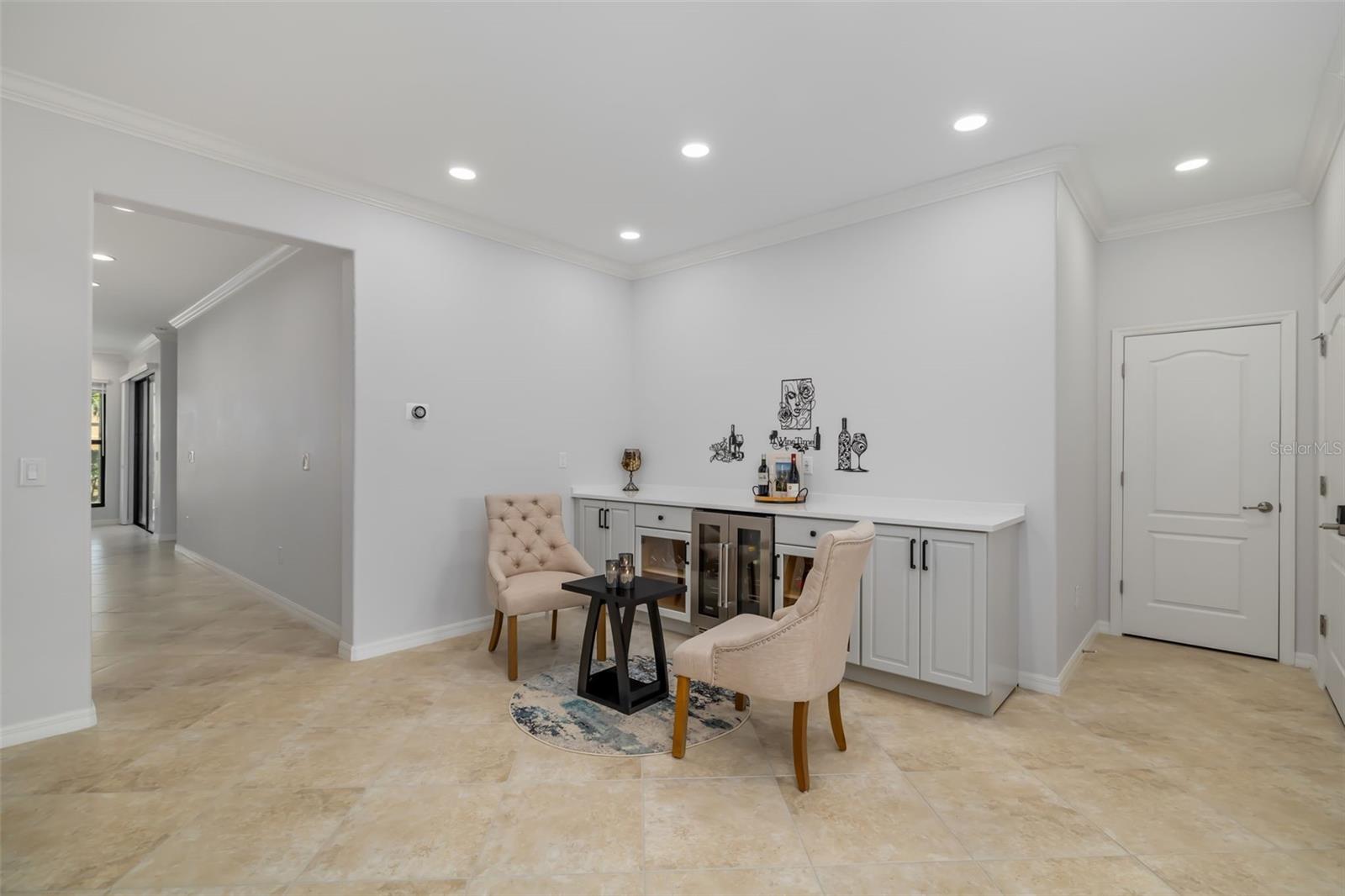 Image 36 of 80 For 6462 Willowshire Way