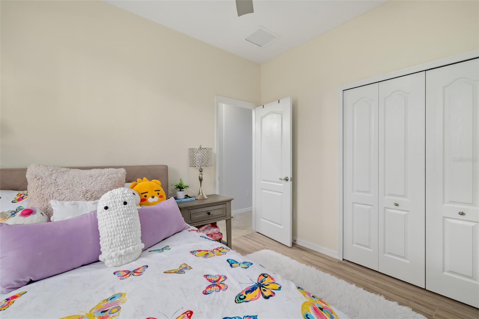 Image 39 of 80 For 6462 Willowshire Way