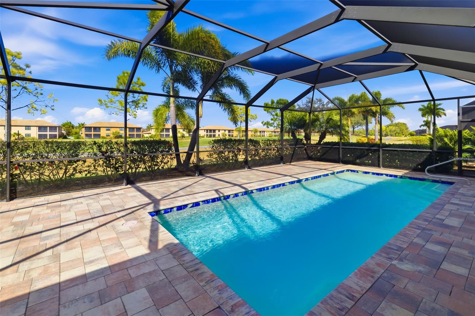 Image 4 of 80 For 6462 Willowshire Way