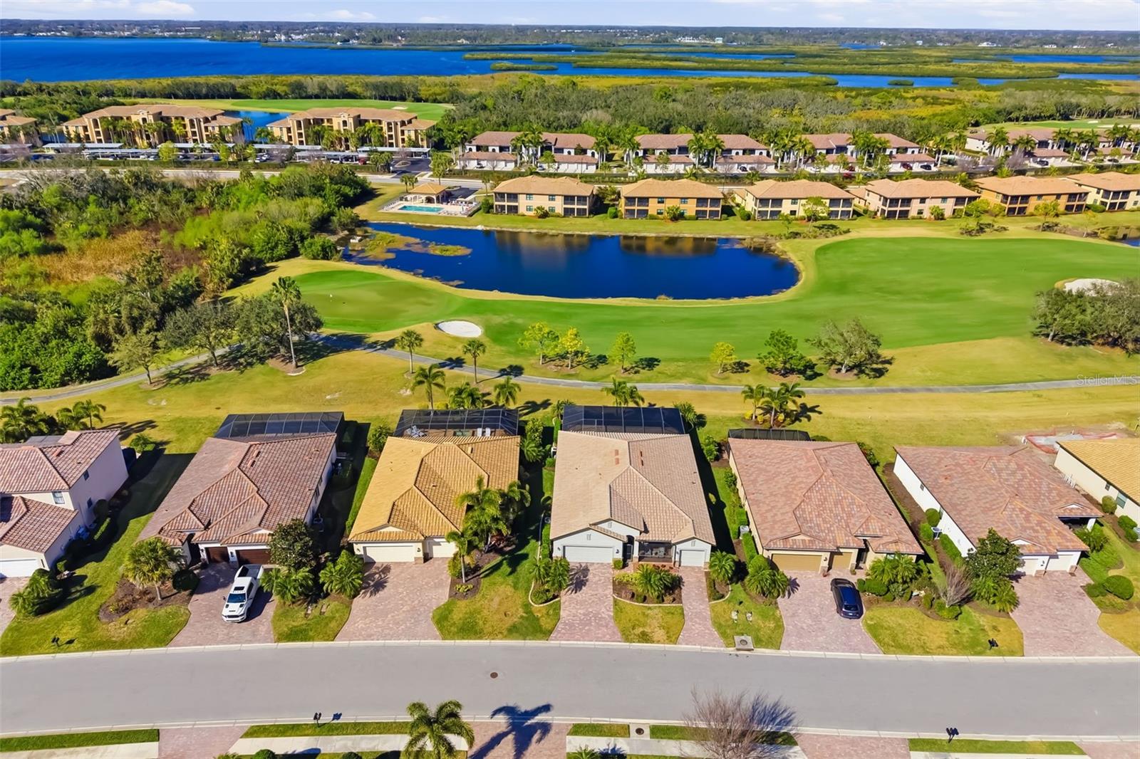 Image 47 of 80 For 6462 Willowshire Way