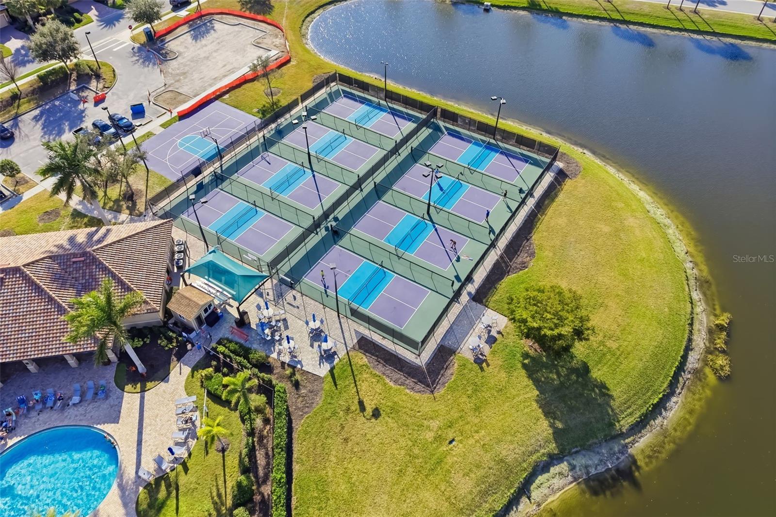 Image 71 of 80 For 6462 Willowshire Way