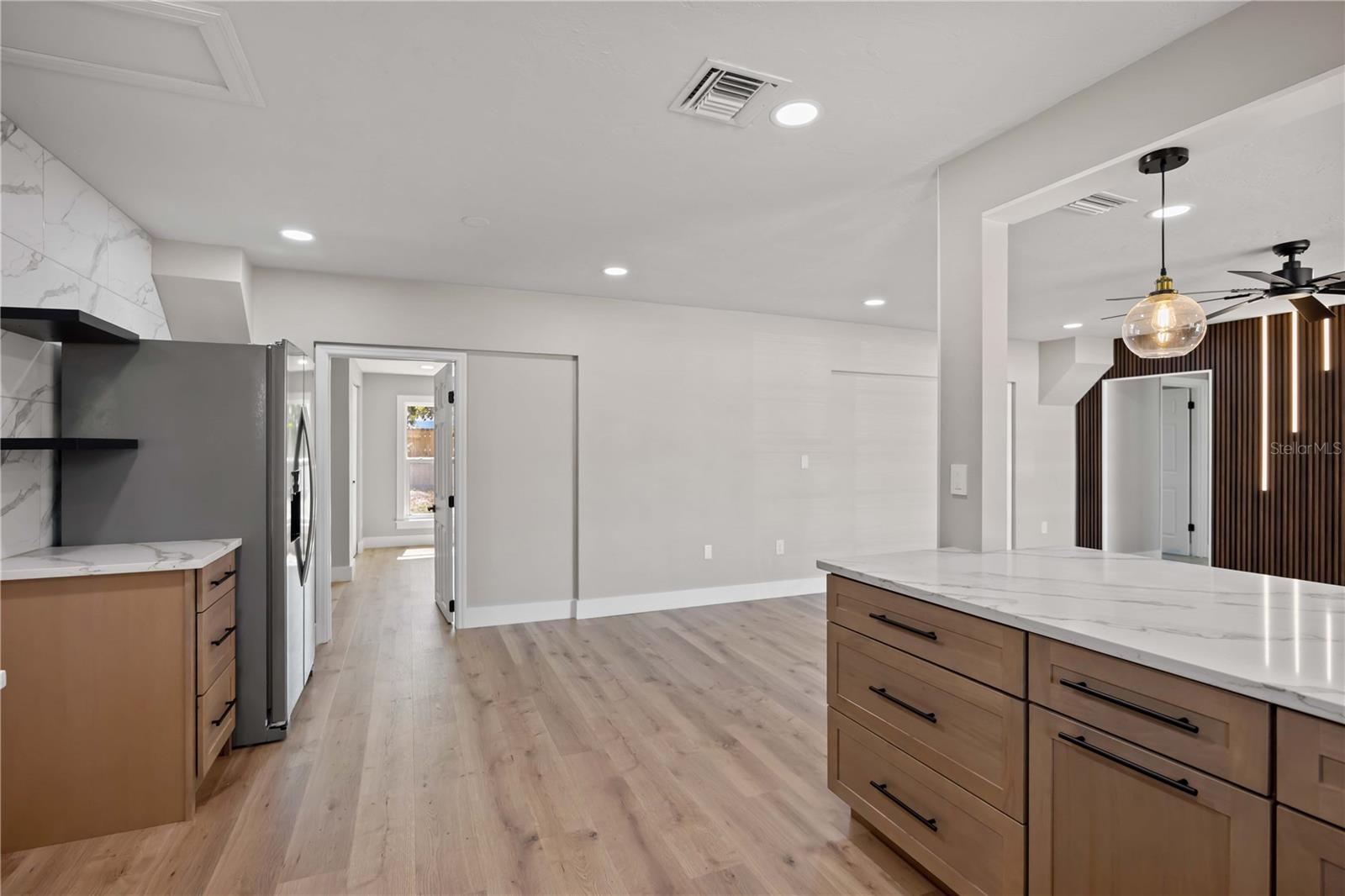 Image 10 of 44 For 2770 Wood Street