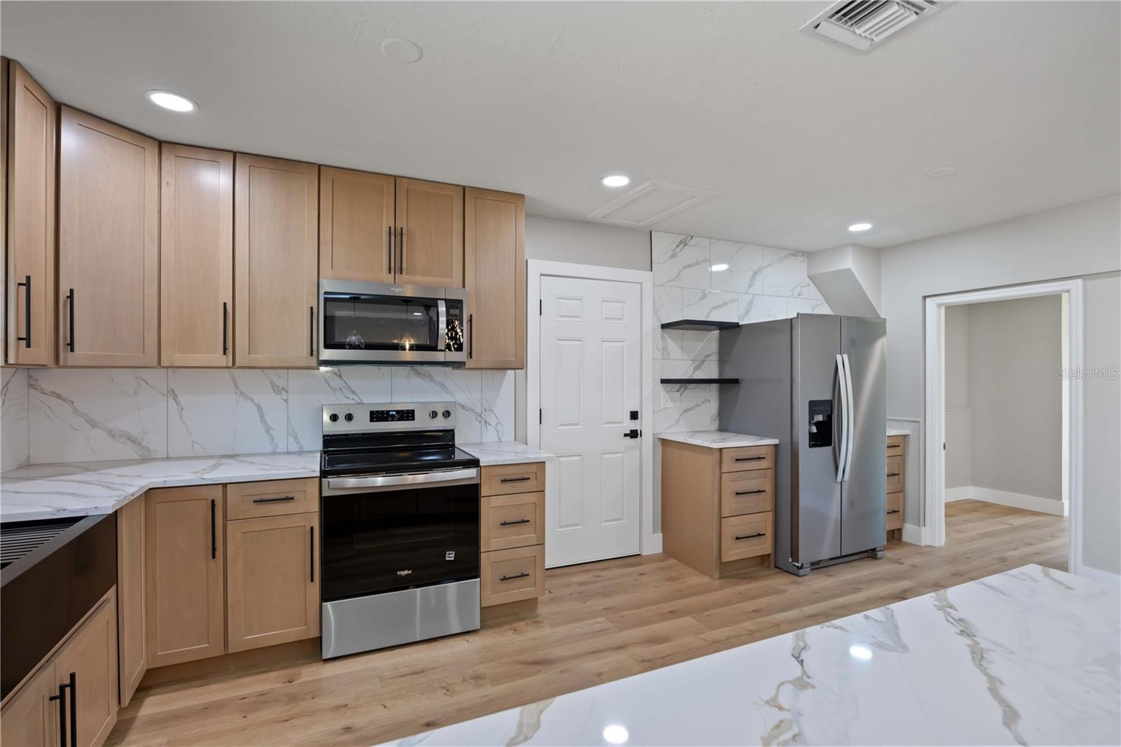 Image 11 of 44 For 2770 Wood Street