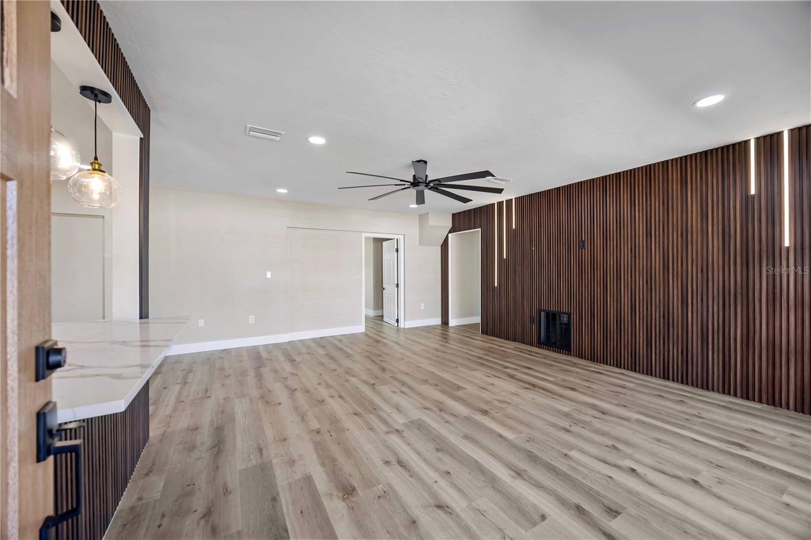 Image 13 of 44 For 2770 Wood Street